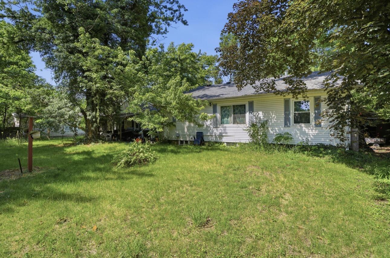 1443 Ogden Avenue Benton Harbor MI 49022
