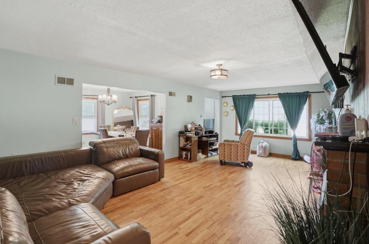 1443 Ogden Avenue Benton Harbor MI 49022