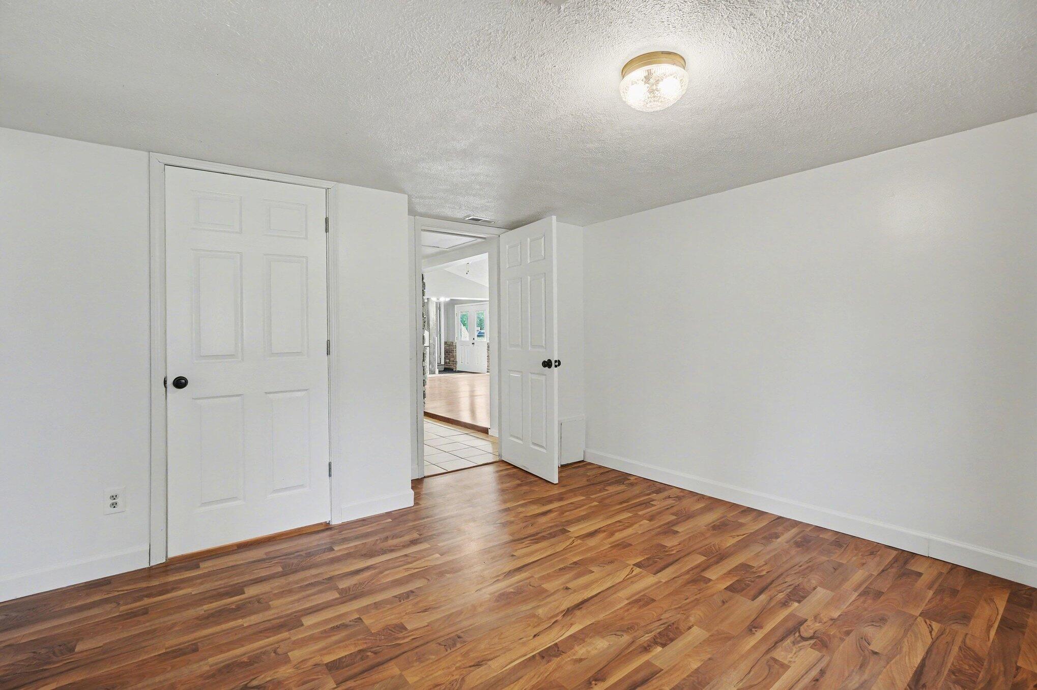 184 E Tyler Road Muskegon MI 49445