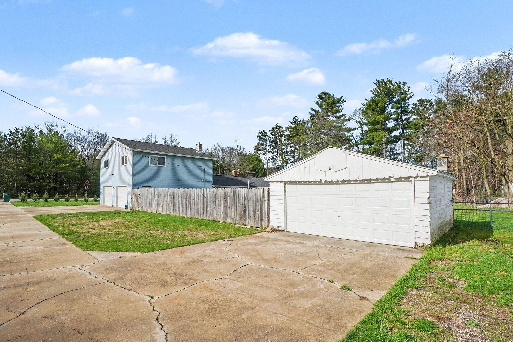 184 E Tyler Road Muskegon MI 49445
