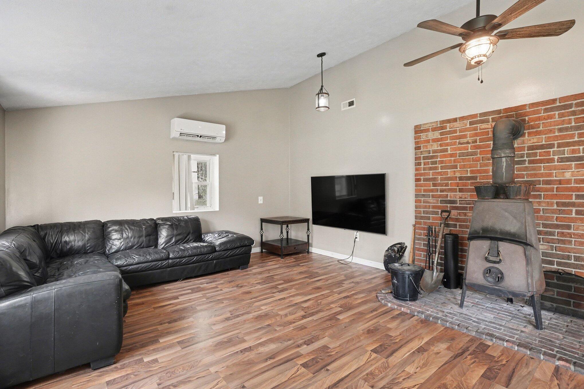 184 E Tyler Road Muskegon MI 49445