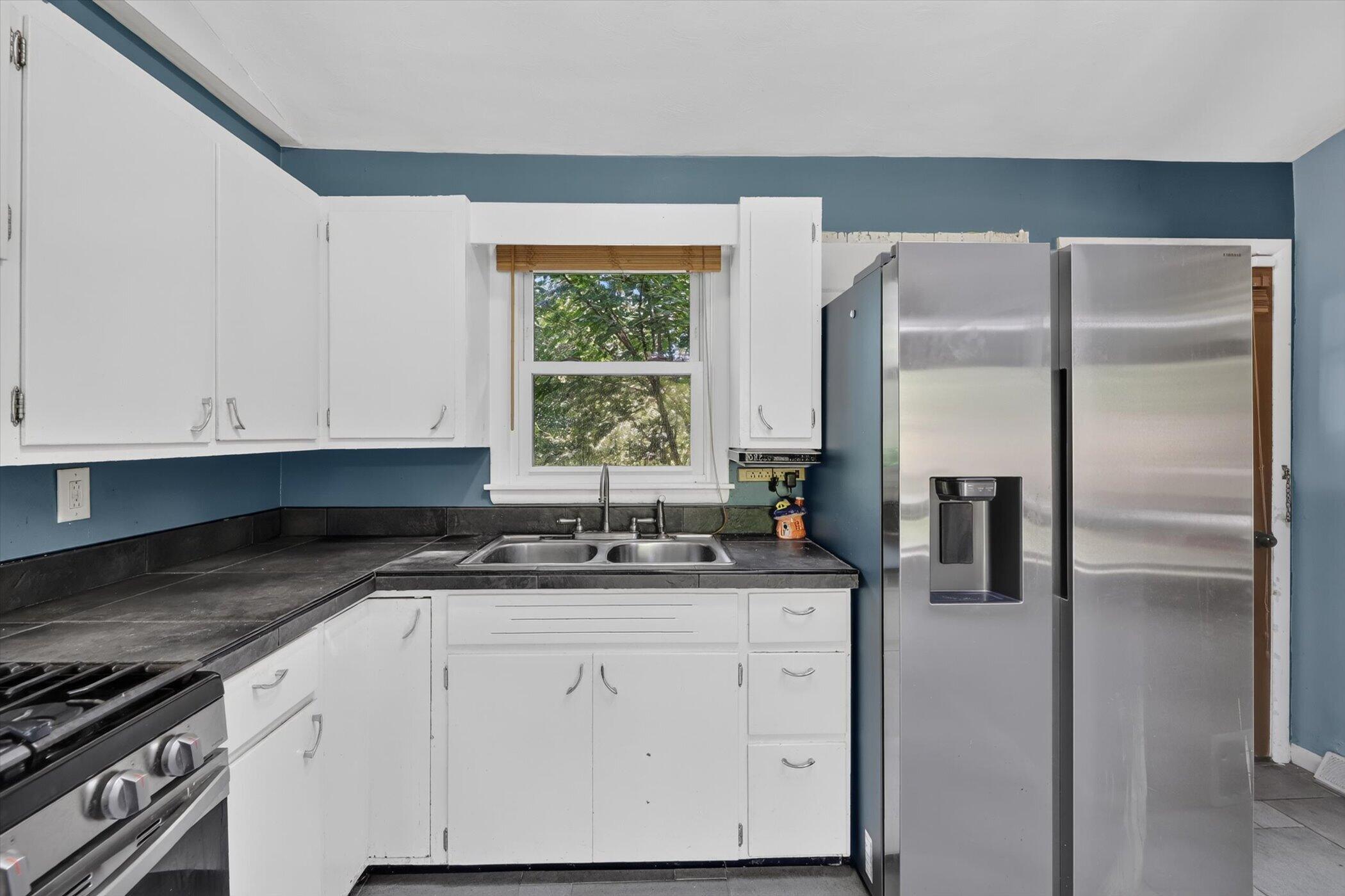 3024 Haskell Street Kalamazoo MI 49006