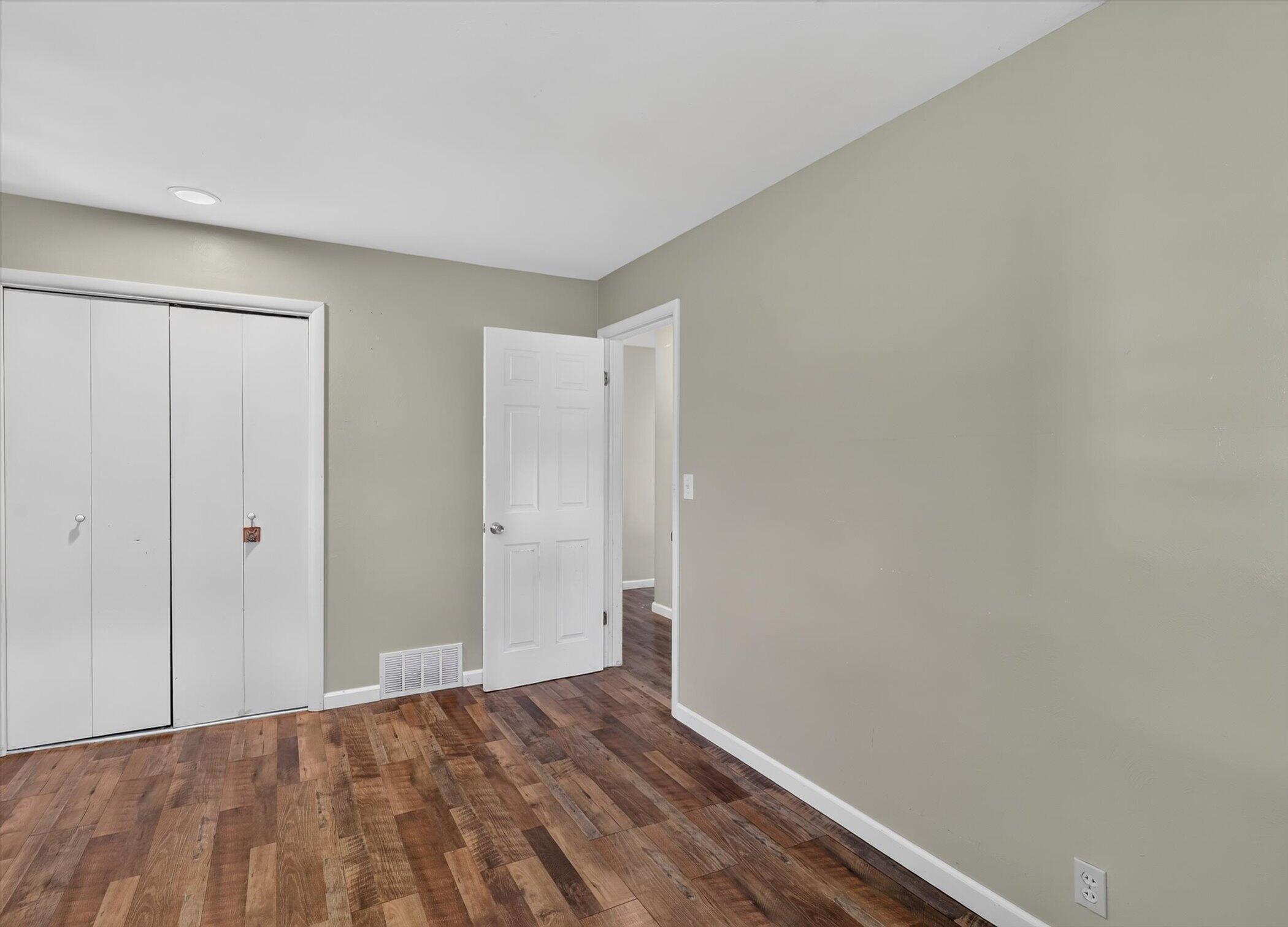 3024 Haskell Street Kalamazoo MI 49006
