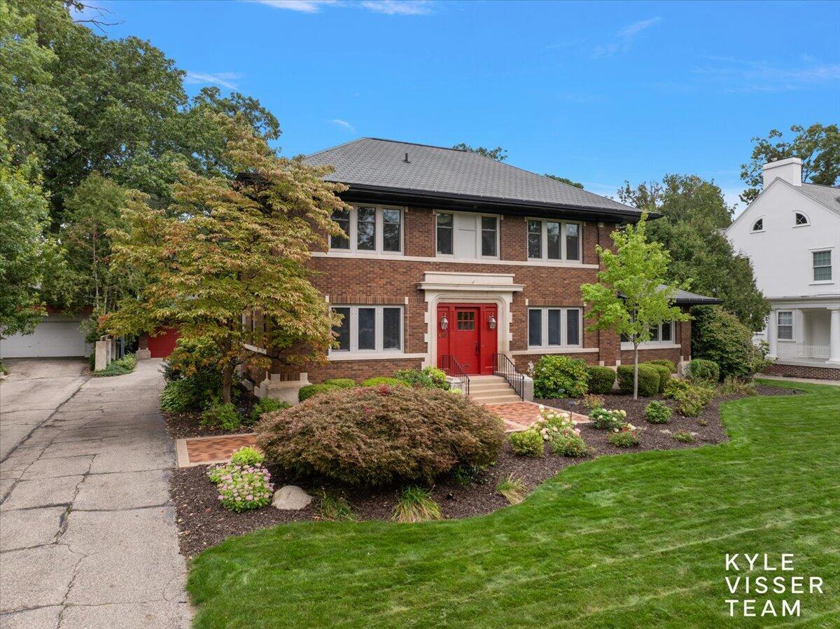 640 Cambridge Boulevard SE East Grand Rapids MI 49506