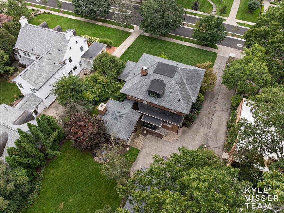 640 Cambridge Boulevard SE East Grand Rapids MI 49506