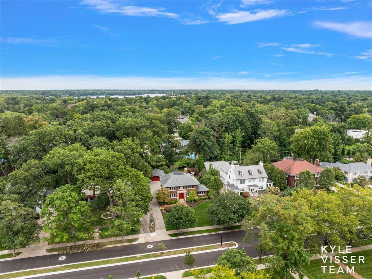 640 Cambridge Boulevard SE East Grand Rapids MI 49506