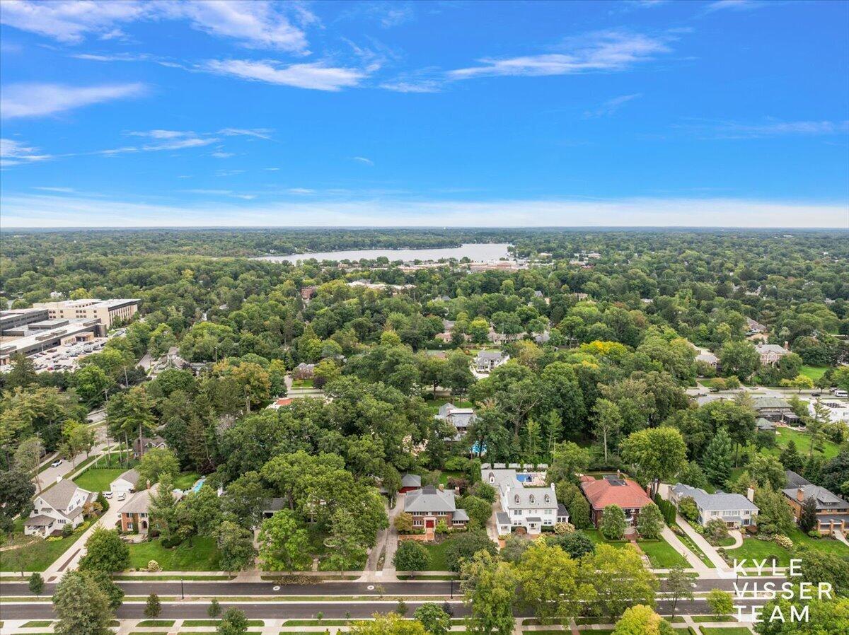 640 Cambridge Boulevard SE East Grand Rapids MI 49506