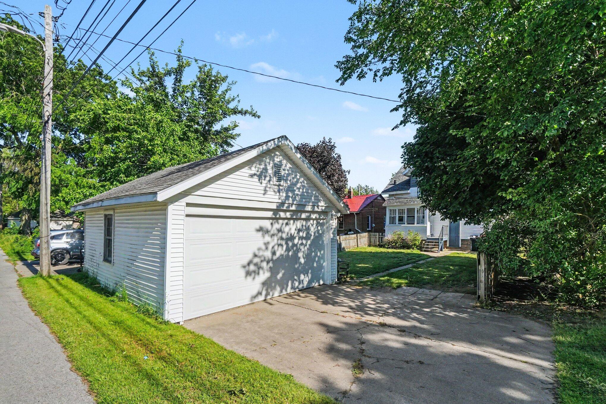 333 W 17th Street Holland MI 49423