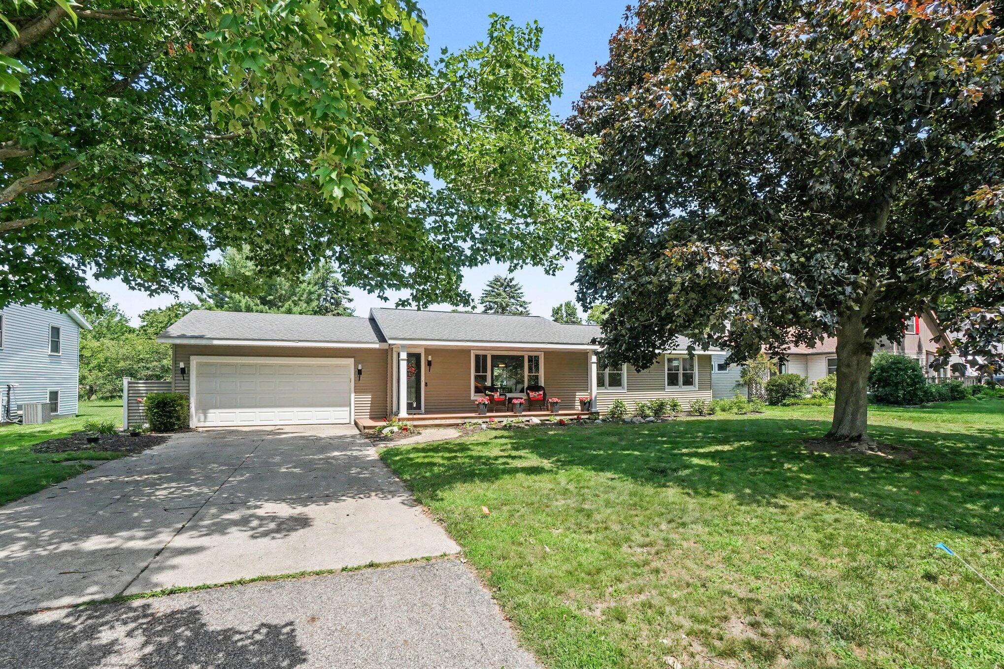 2205 Whispering Dunes Drive Holland MI 49424