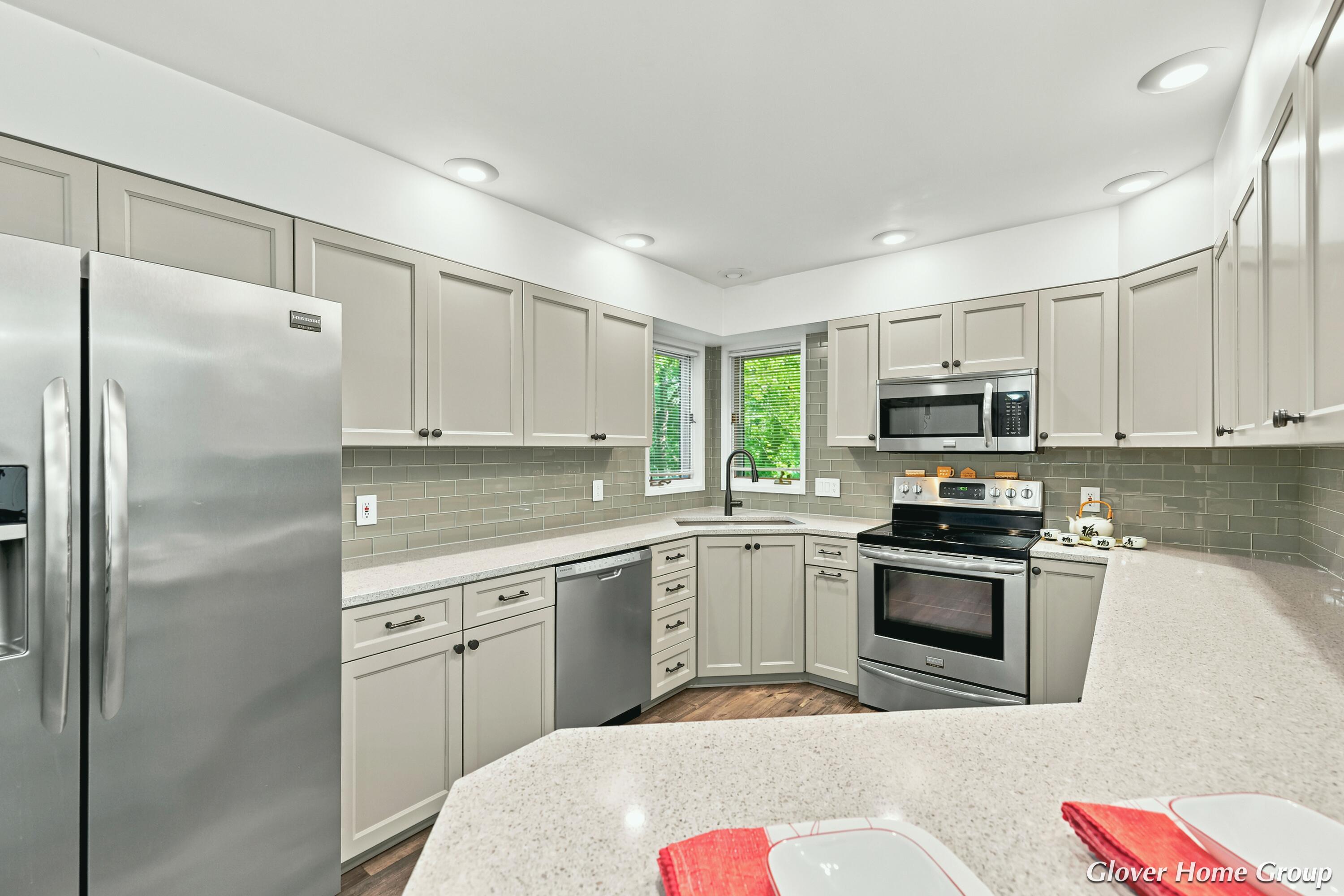 2511 Mcintosh Avenue NE Grand Rapids MI 49525