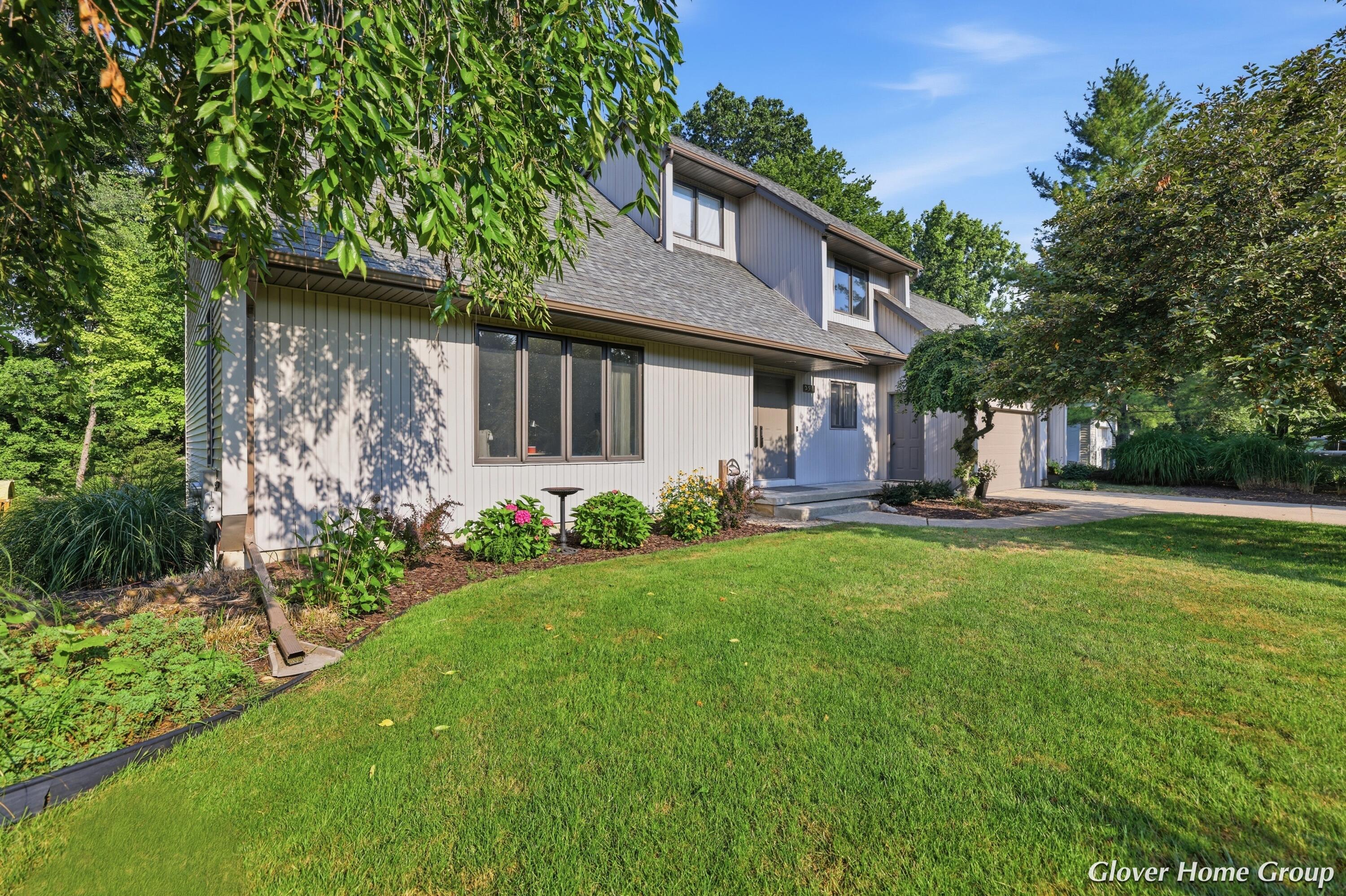 2511 Mcintosh Avenue NE Grand Rapids MI 49525