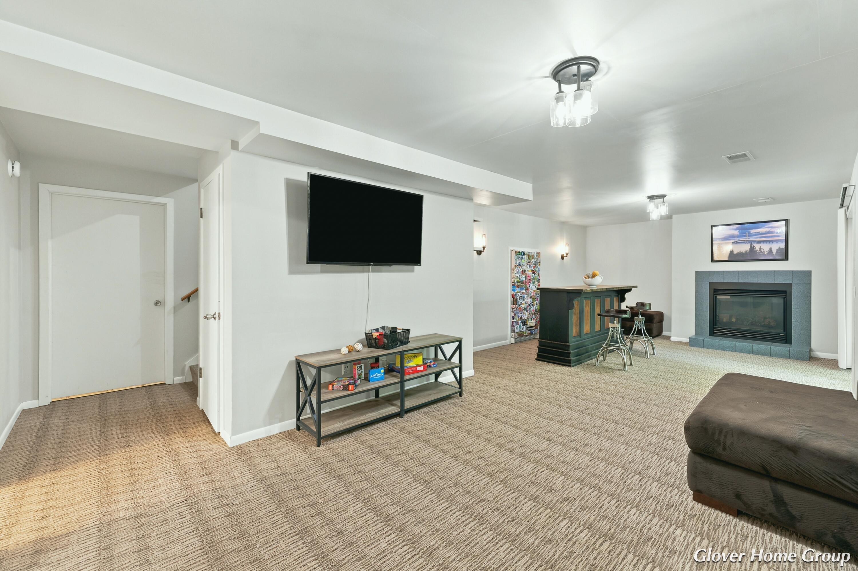 2511 Mcintosh Avenue NE Grand Rapids MI 49525