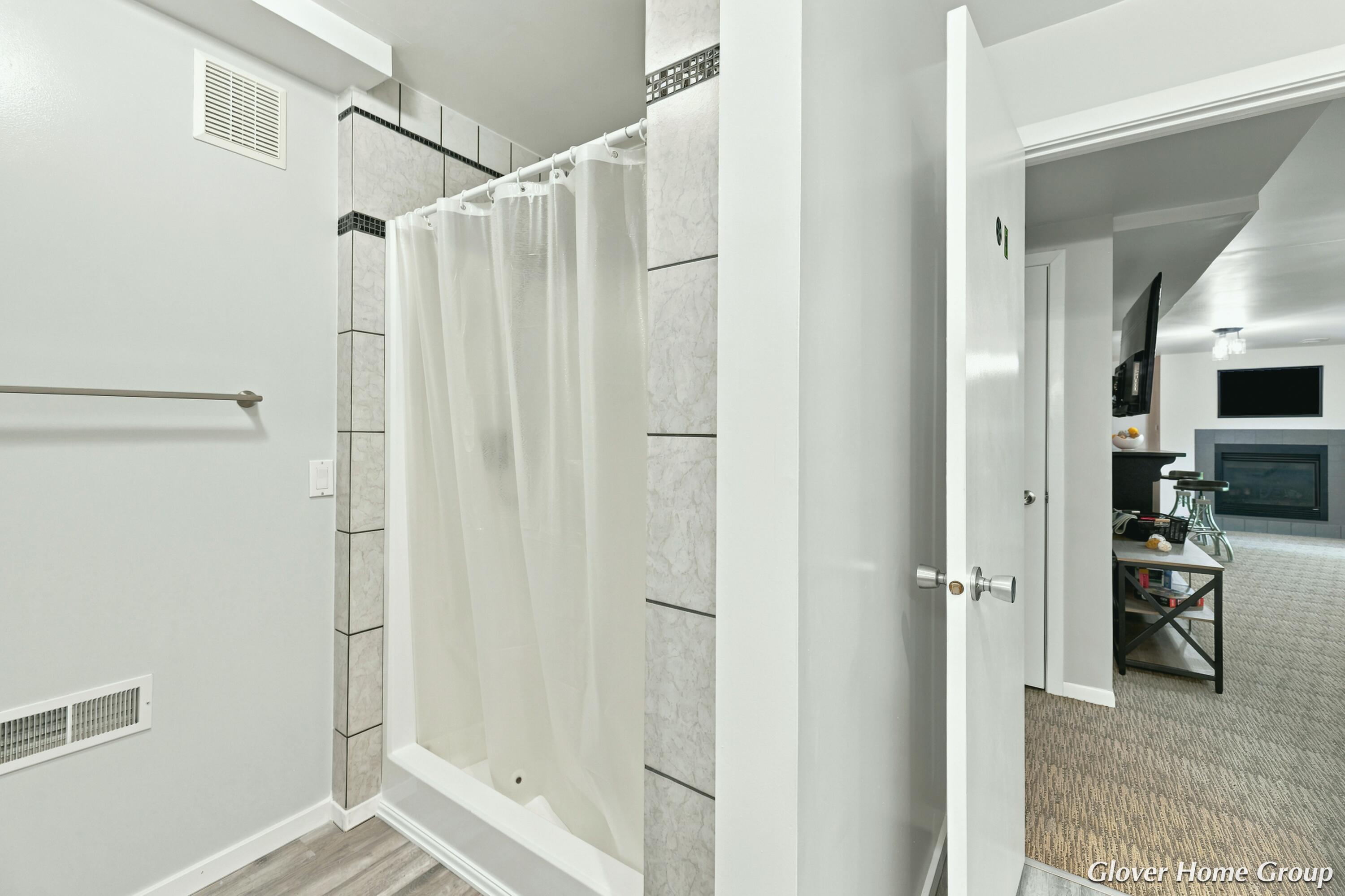 2511 Mcintosh Avenue NE Grand Rapids MI 49525