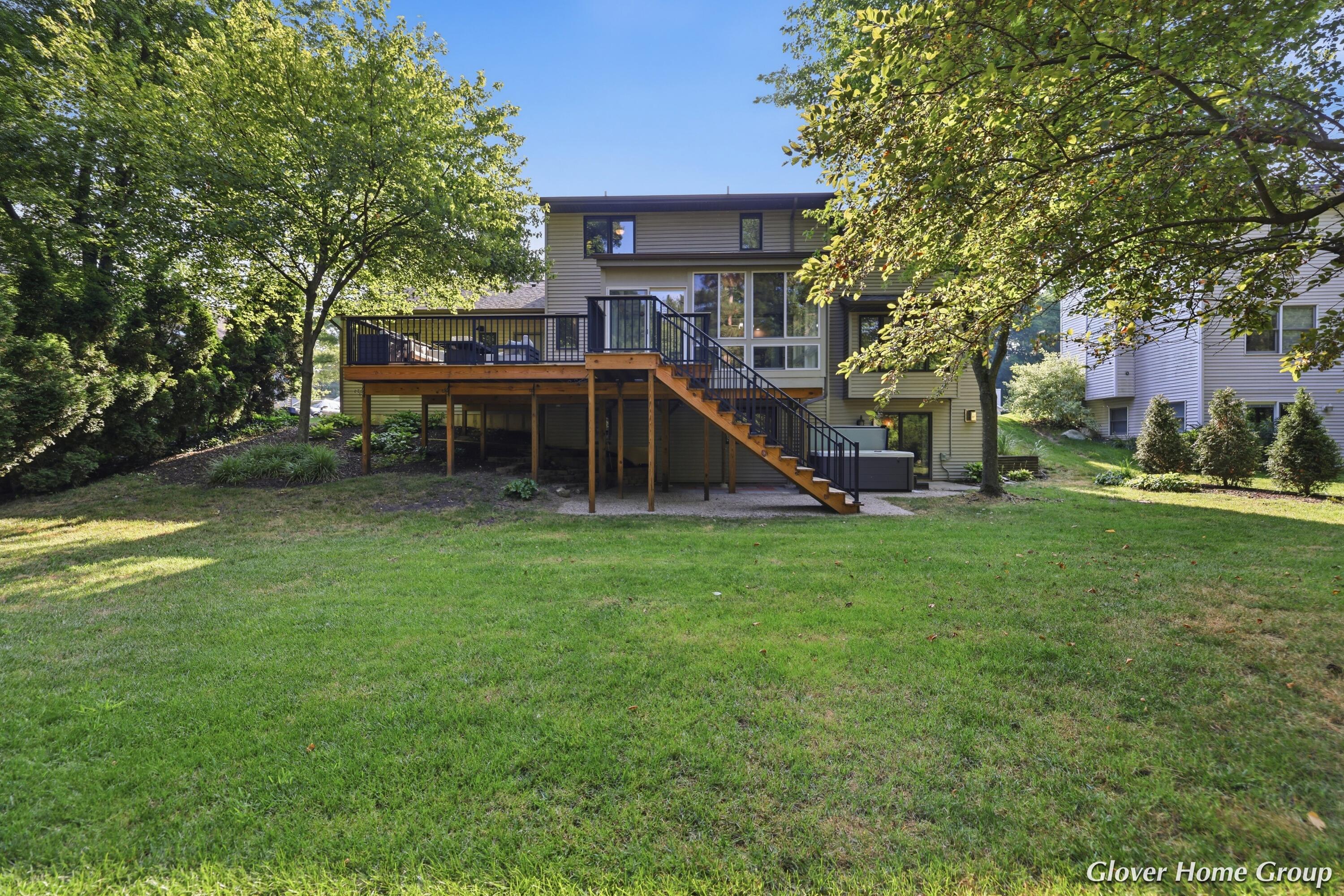 2511 Mcintosh Avenue NE Grand Rapids MI 49525