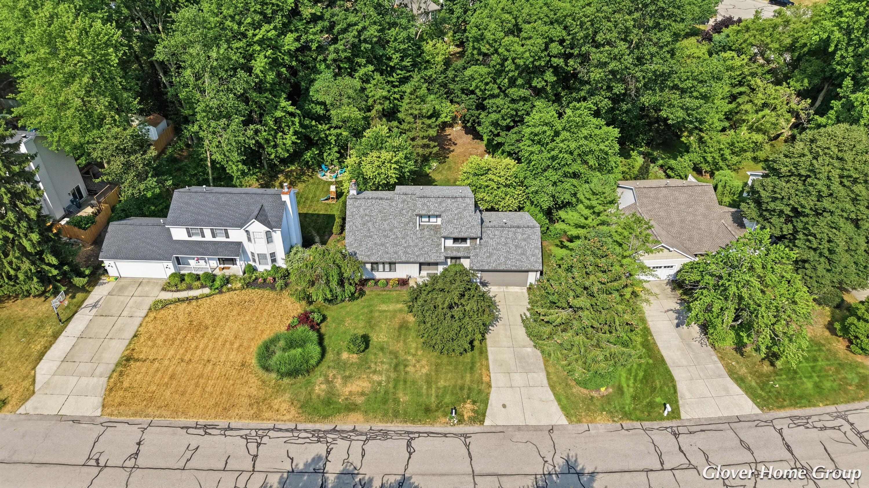 2511 Mcintosh Avenue NE Grand Rapids MI 49525