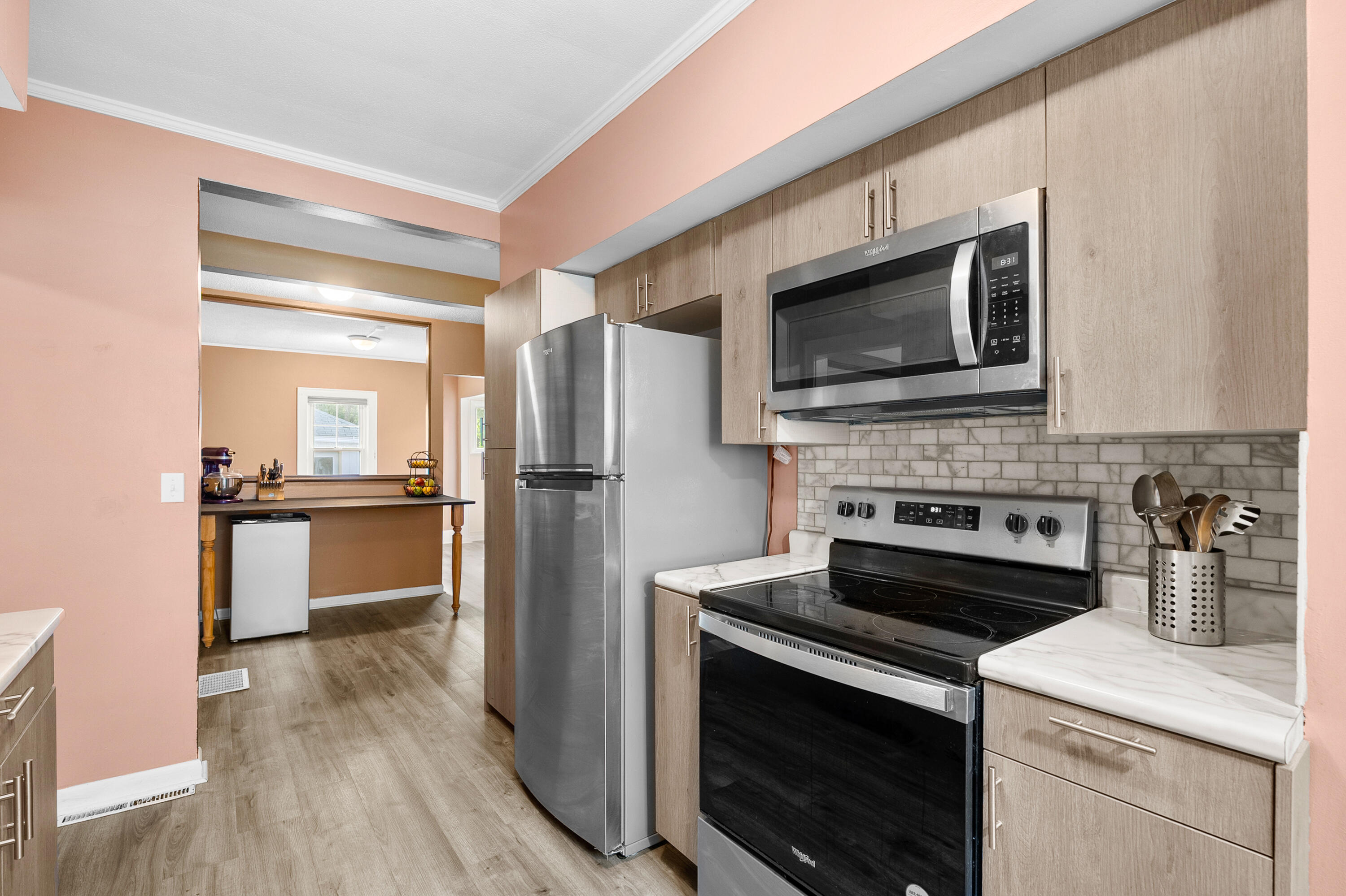 1222 Lakeway Avenue Kalamazoo MI 49001