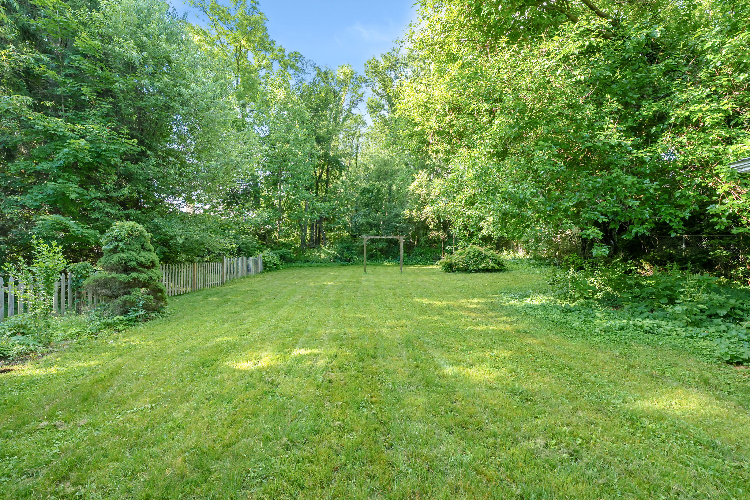 1222 Lakeway Avenue Kalamazoo MI 49001