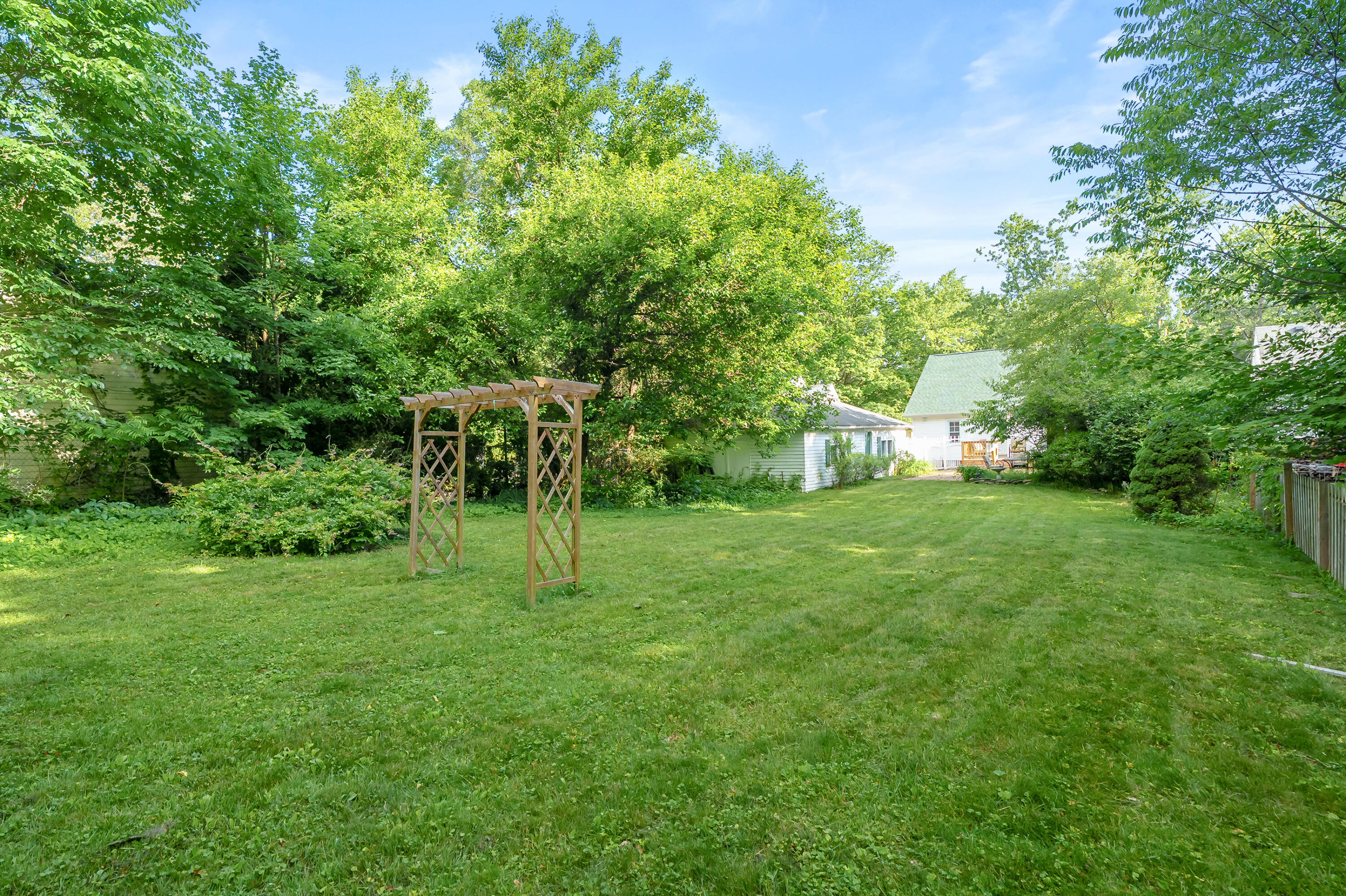1222 Lakeway Avenue Kalamazoo MI 49001