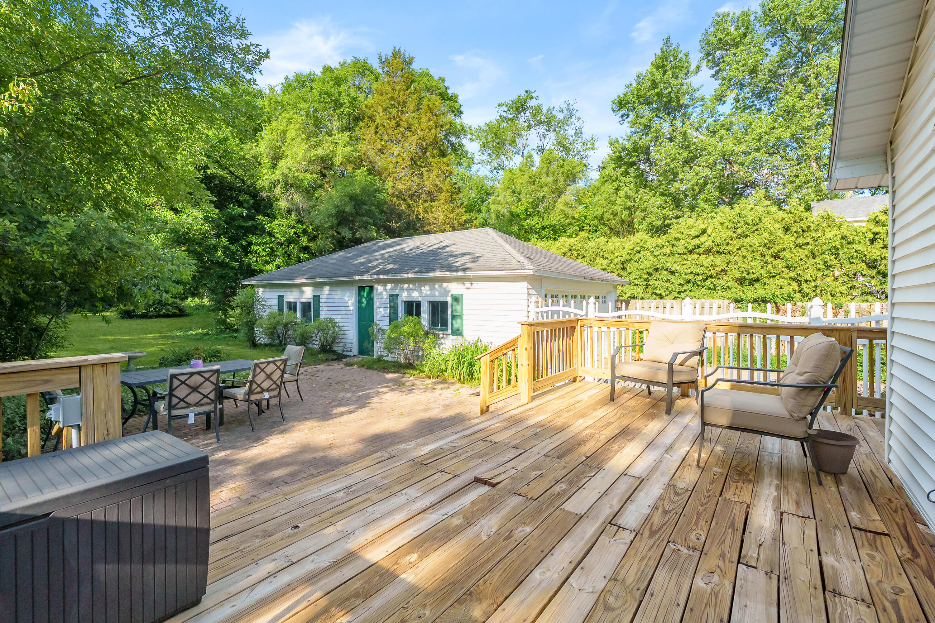 1222 Lakeway Avenue Kalamazoo MI 49001