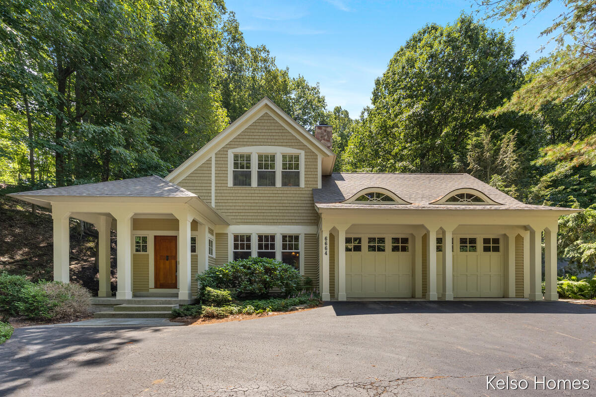 6664 Scenic Shores Drive Holland MI 49423