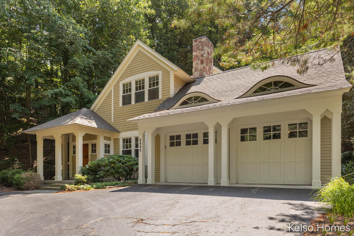 6664 Scenic Shores Drive Holland MI 49423