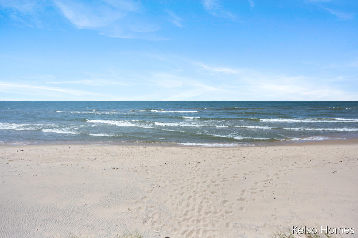 6664 Scenic Shores Drive Holland MI 49423