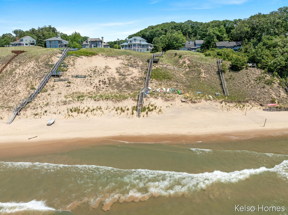 6664 Scenic Shores Drive Holland MI 49423