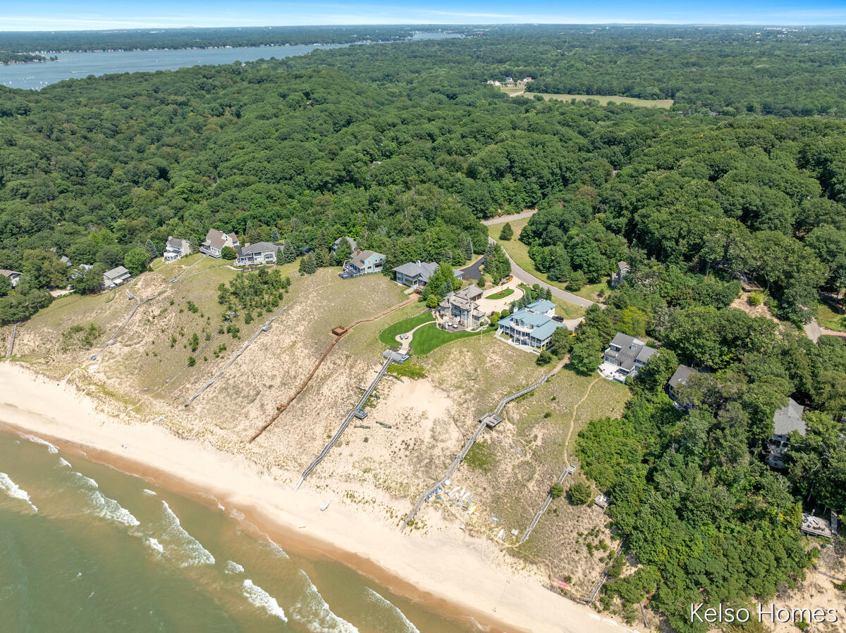 6664 Scenic Shores Drive Holland MI 49423