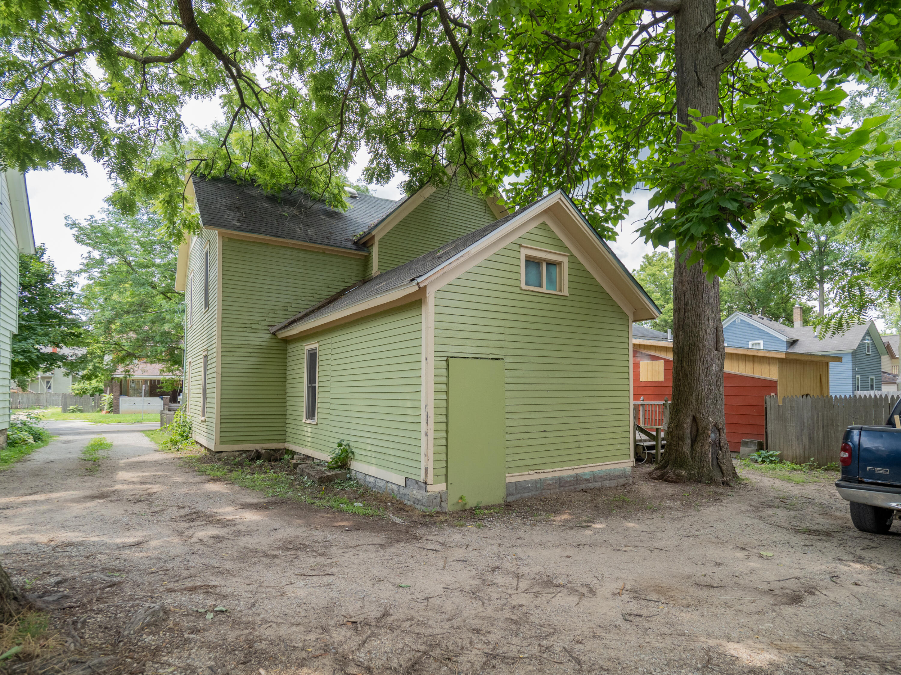 935 Osborne Street Kalamazoo MI 49001