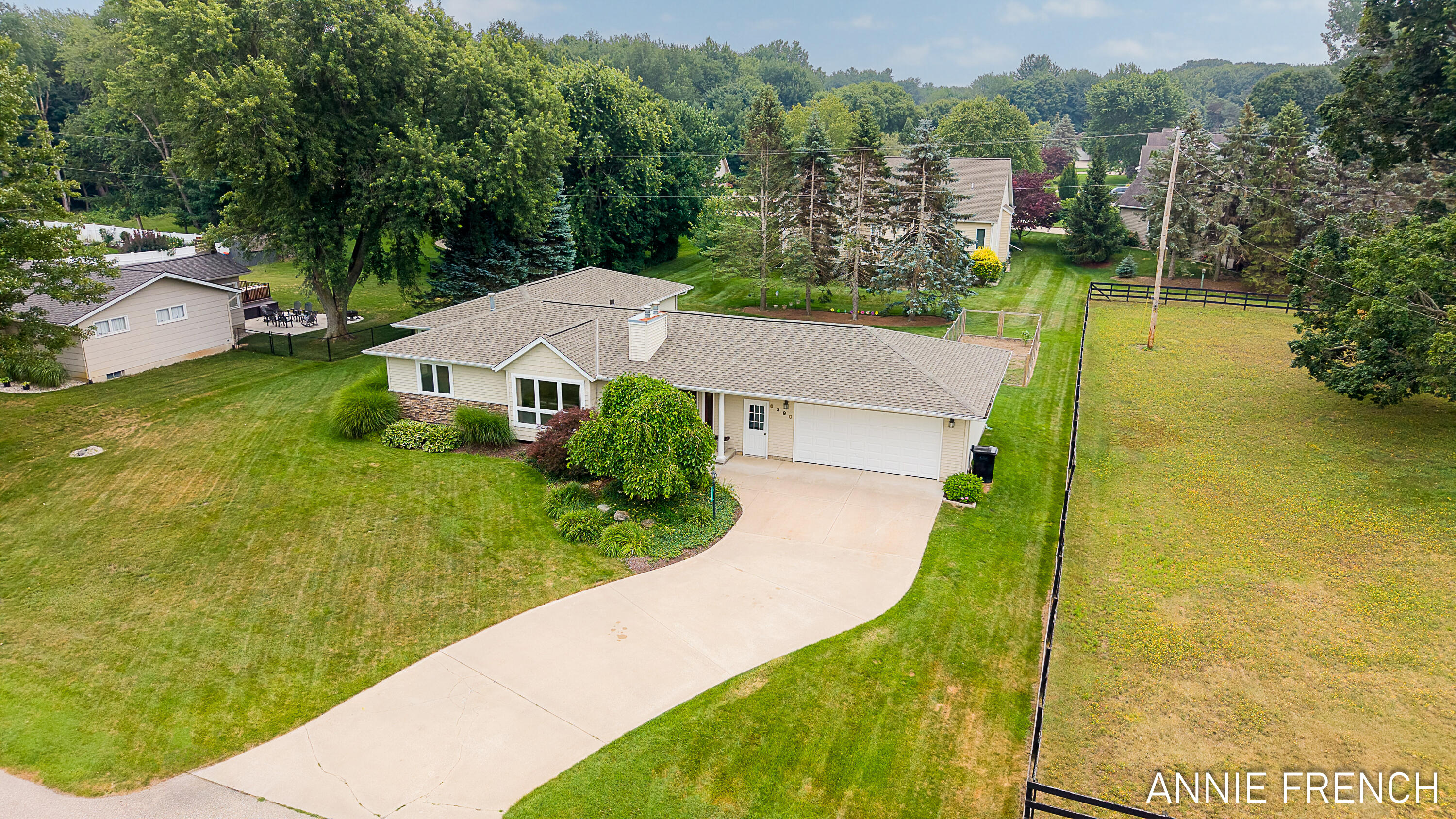 6390 147th Avenue Holland MI 49423