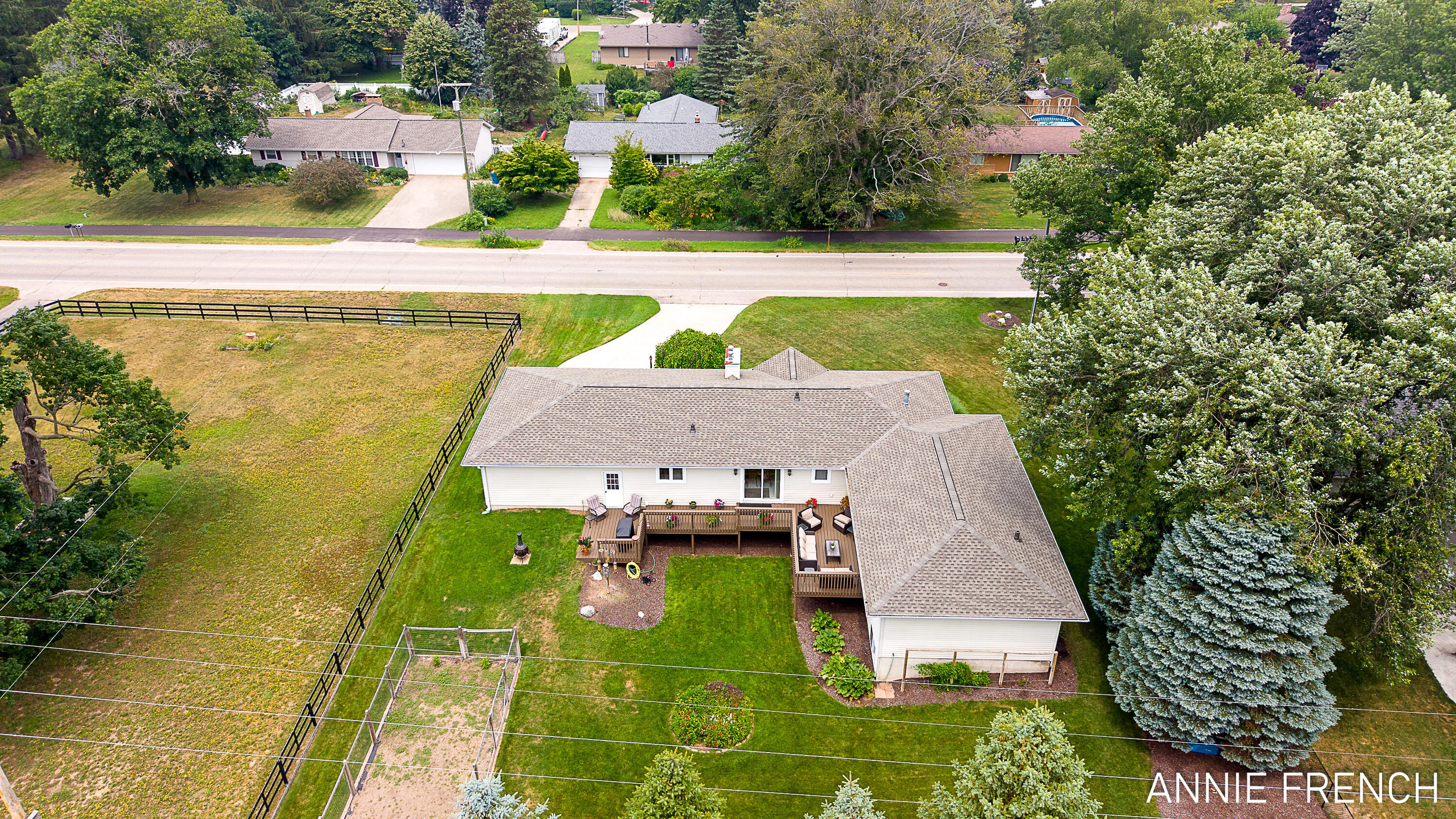 6390 147th Avenue Holland MI 49423