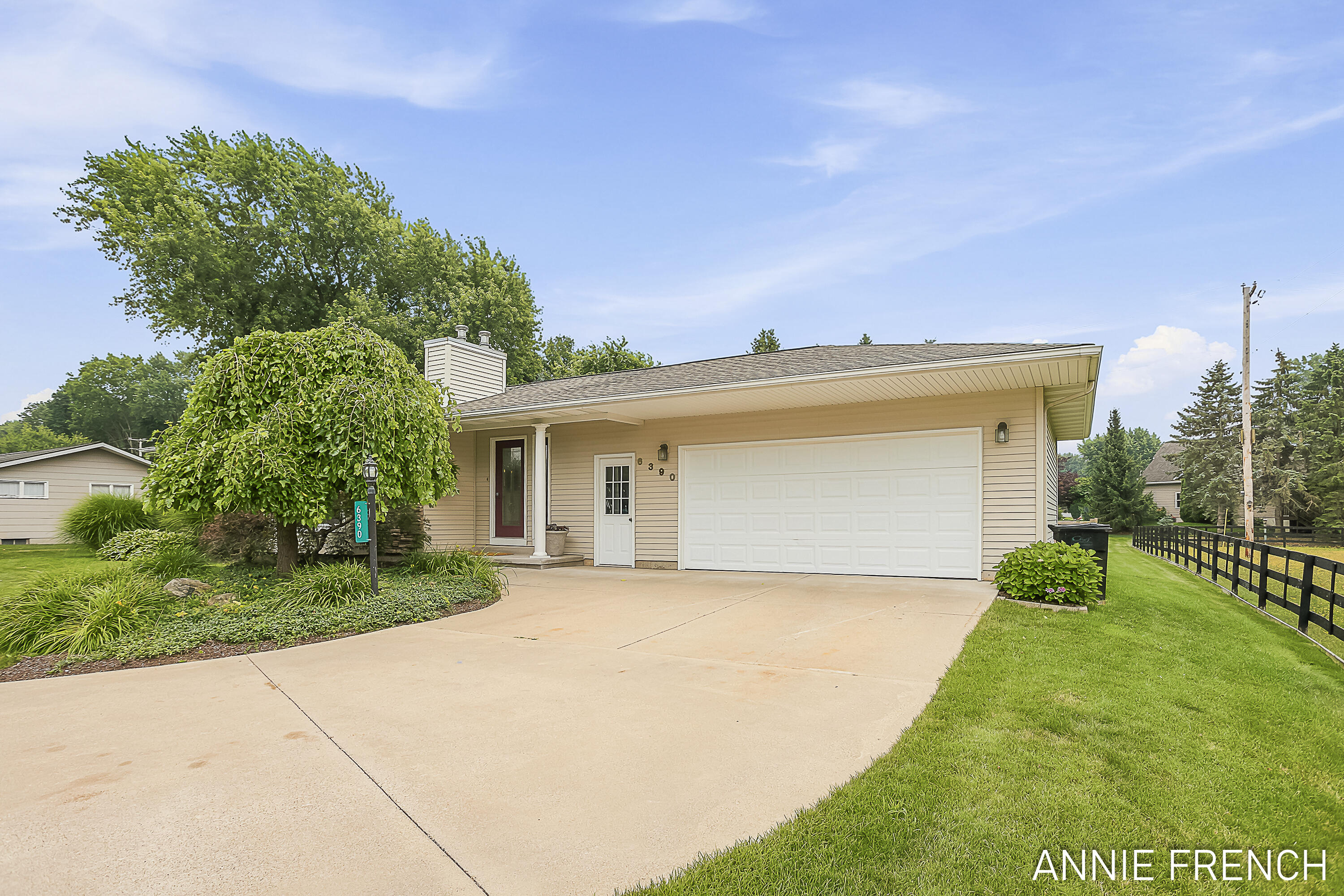 6390 147th Avenue Holland MI 49423