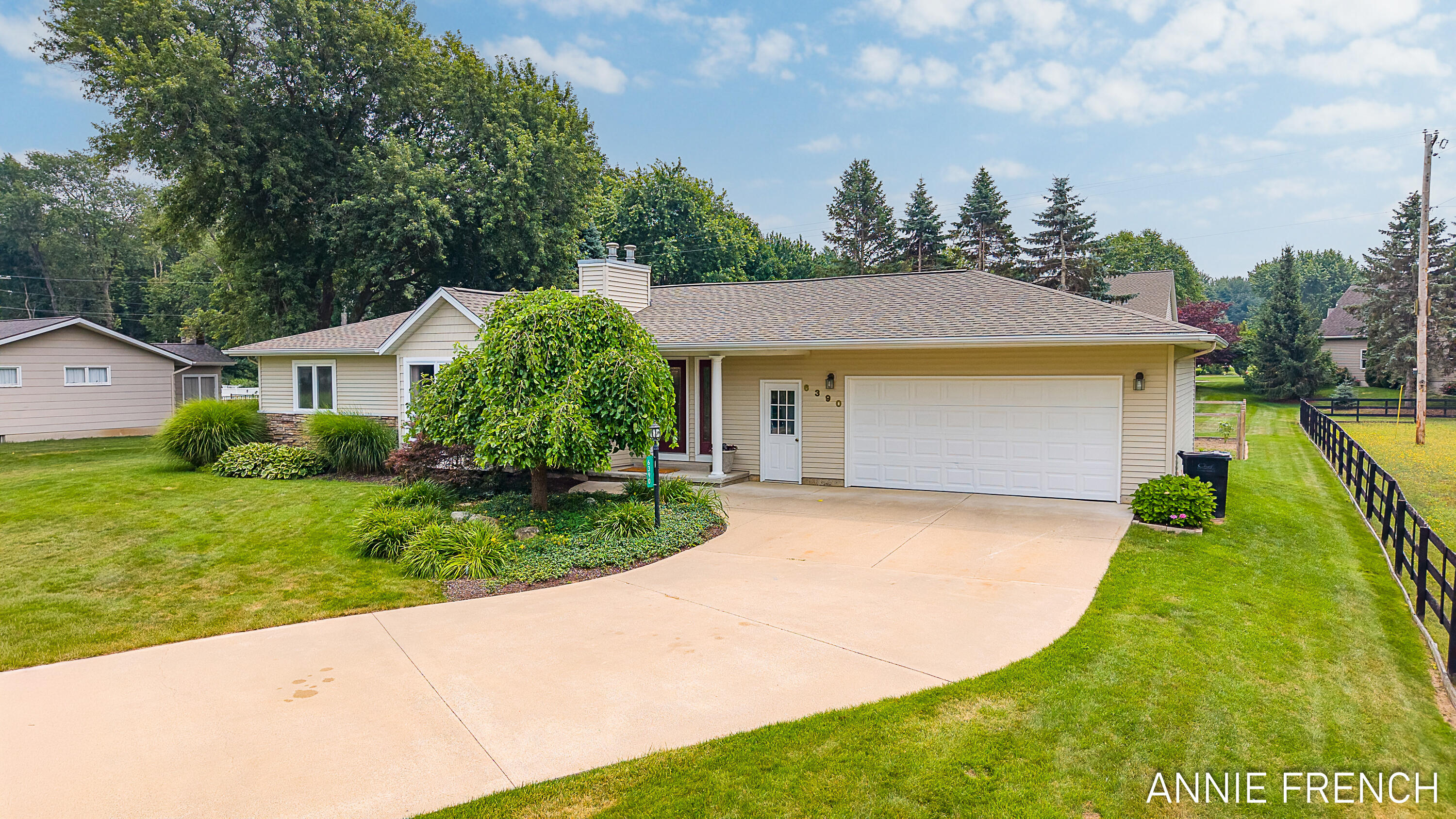 6390 147th Avenue Holland MI 49423