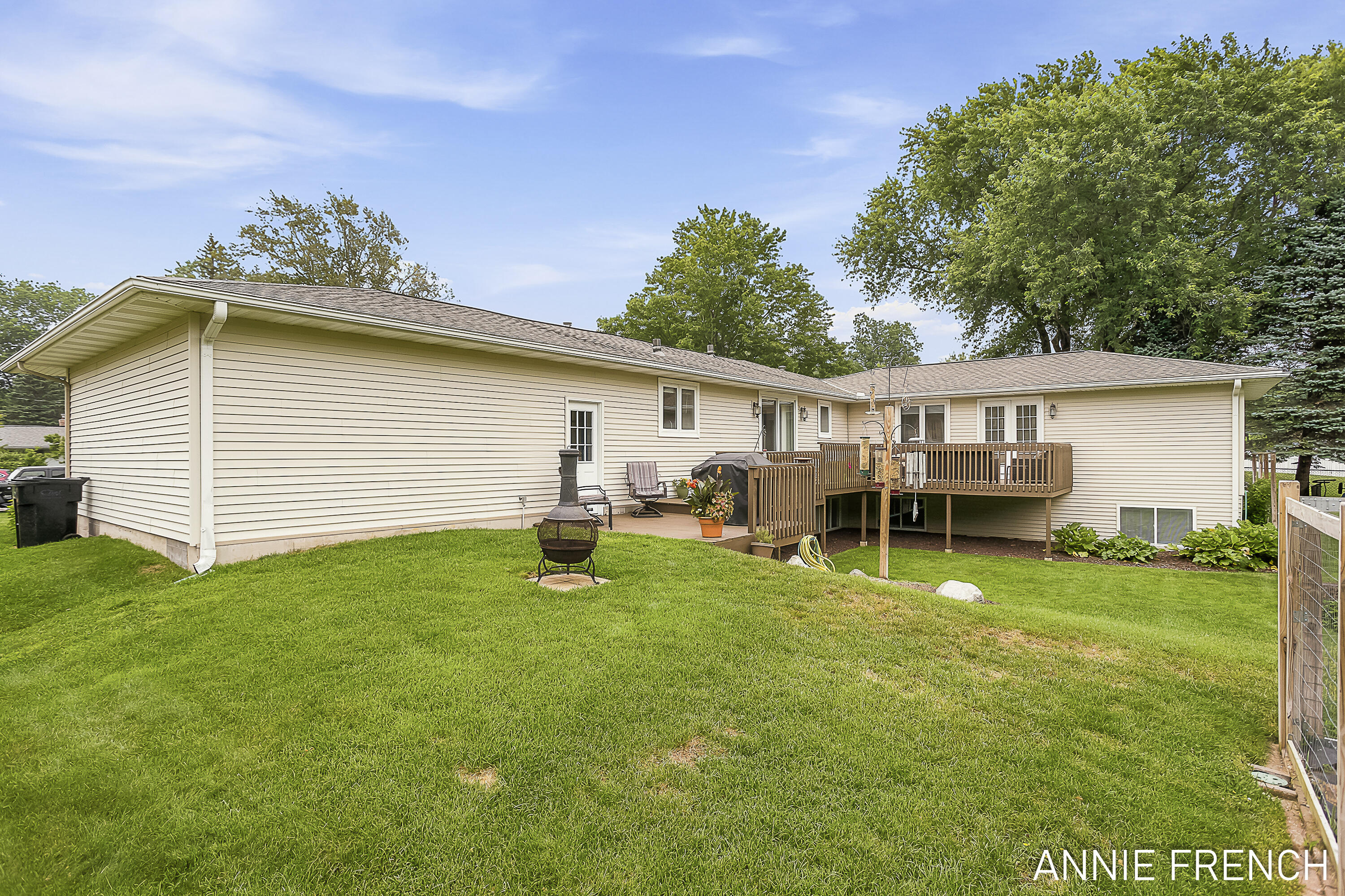 6390 147th Avenue Holland MI 49423