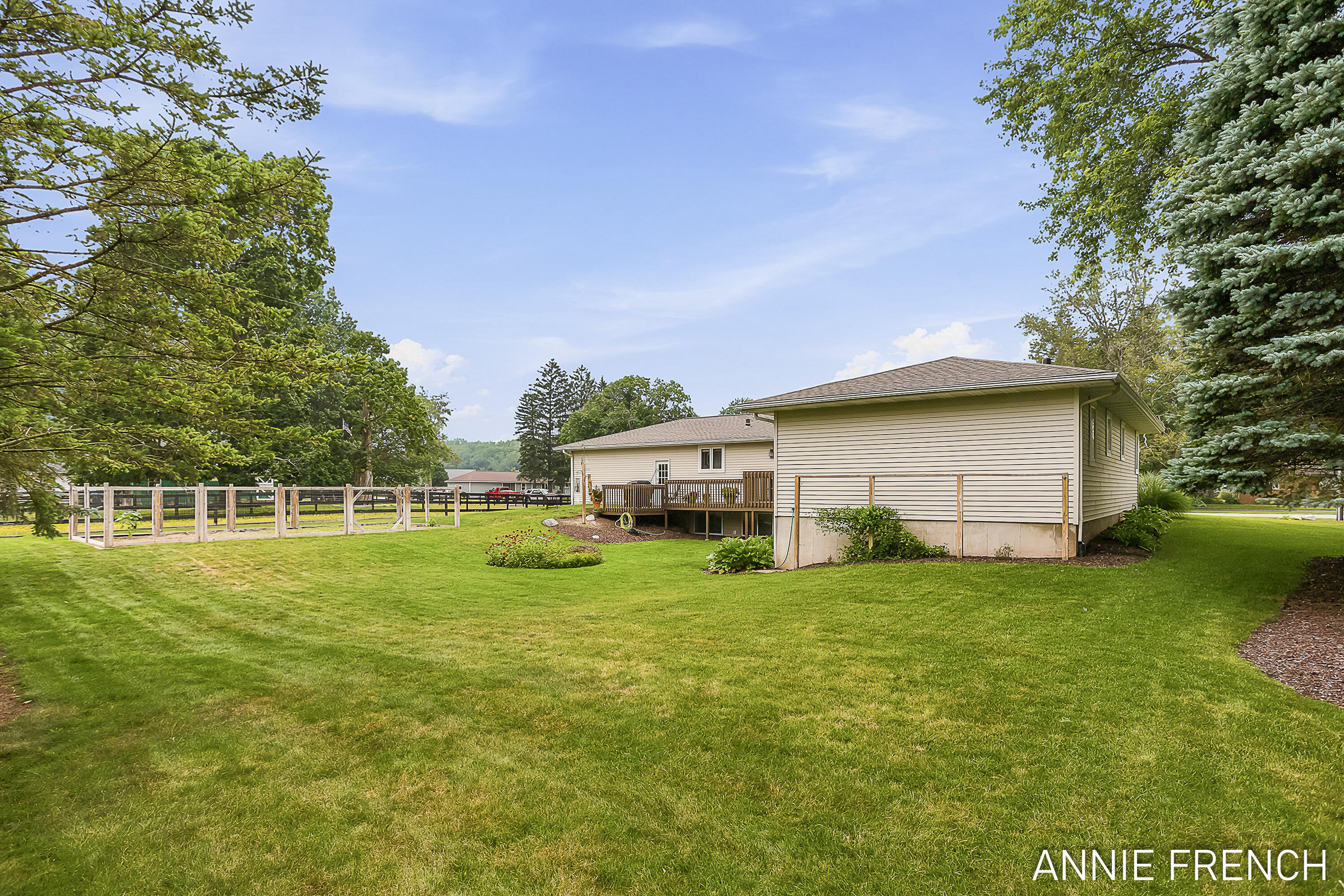 6390 147th Avenue Holland MI 49423