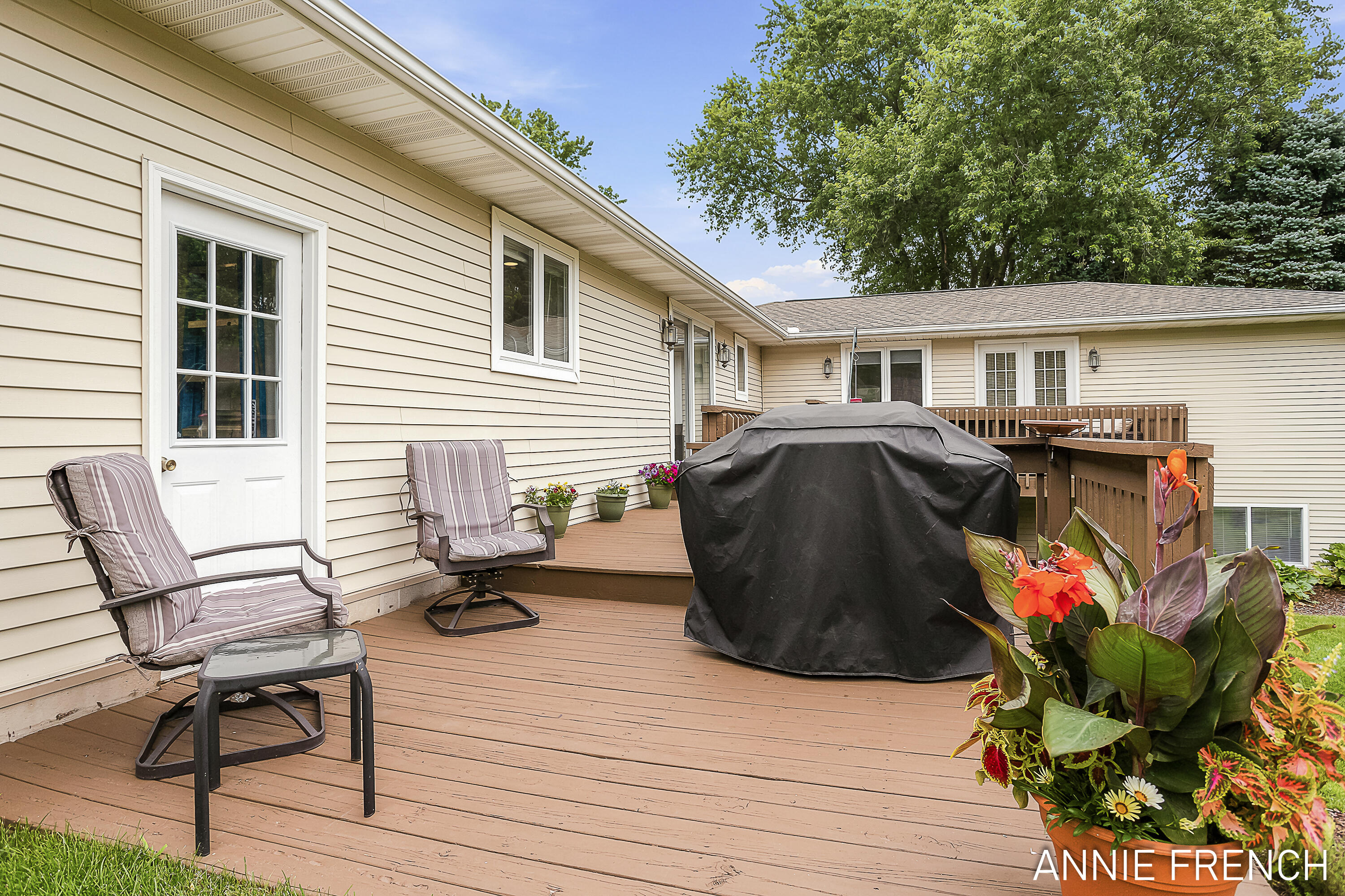 6390 147th Avenue Holland MI 49423