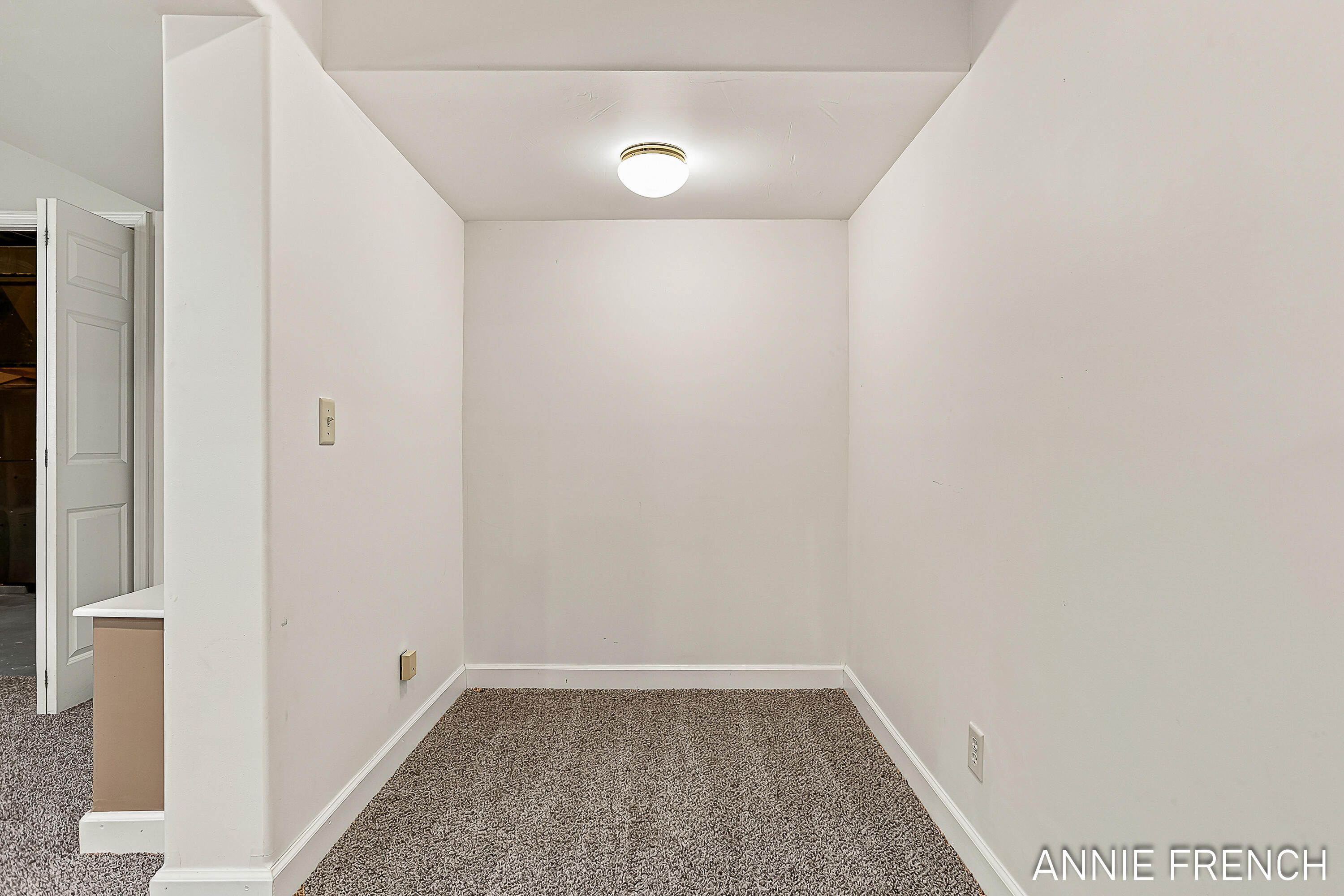 6390 147th Avenue Holland MI 49423