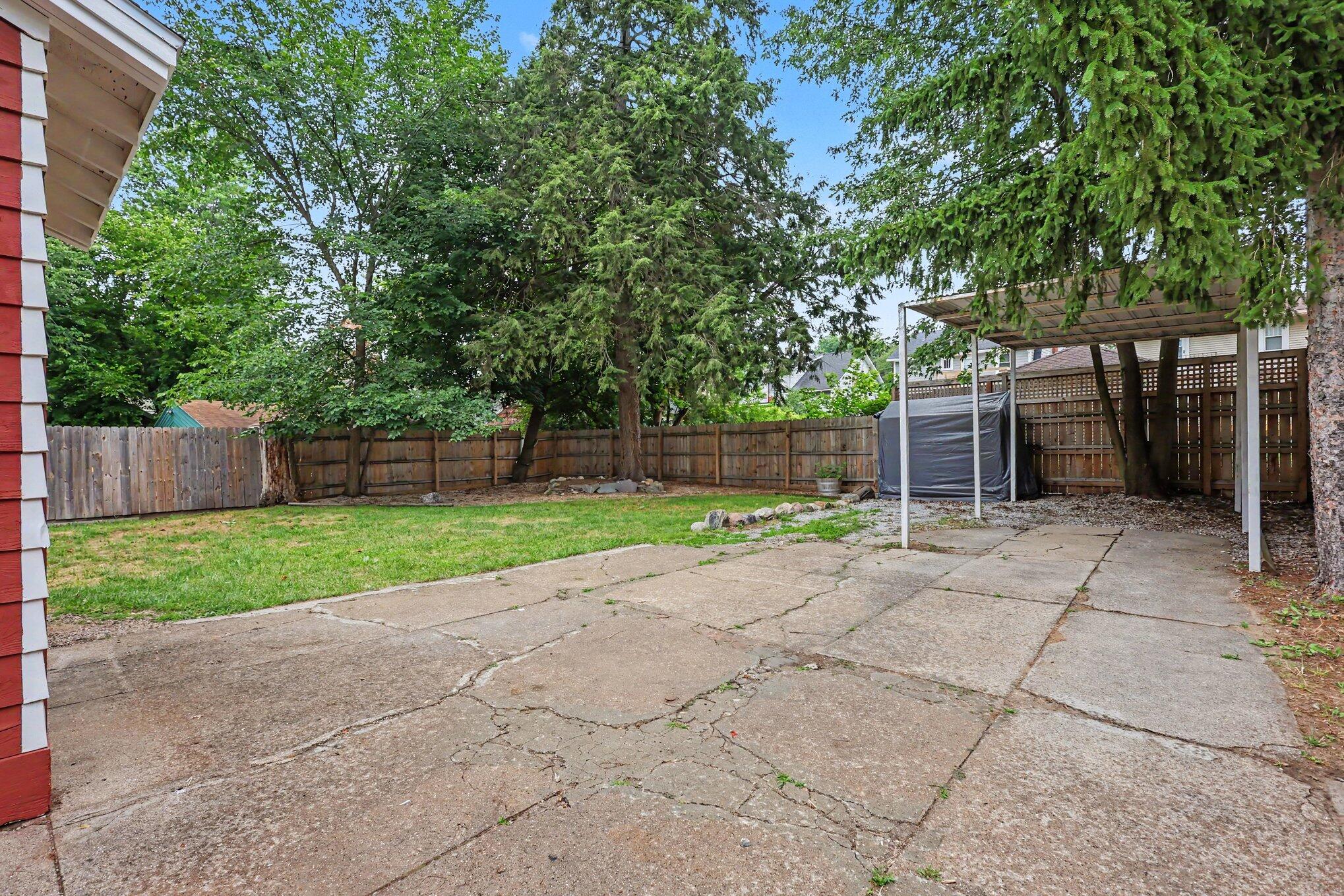 423 Ardmore Street SE Grand Rapids MI 49507
