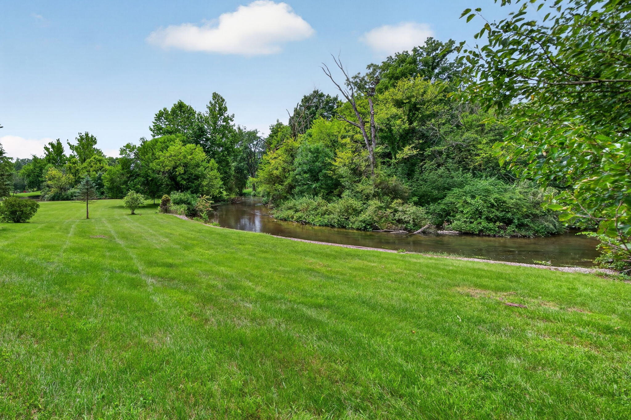 70506 Sunrise Drive Edwardsburg MI 49112