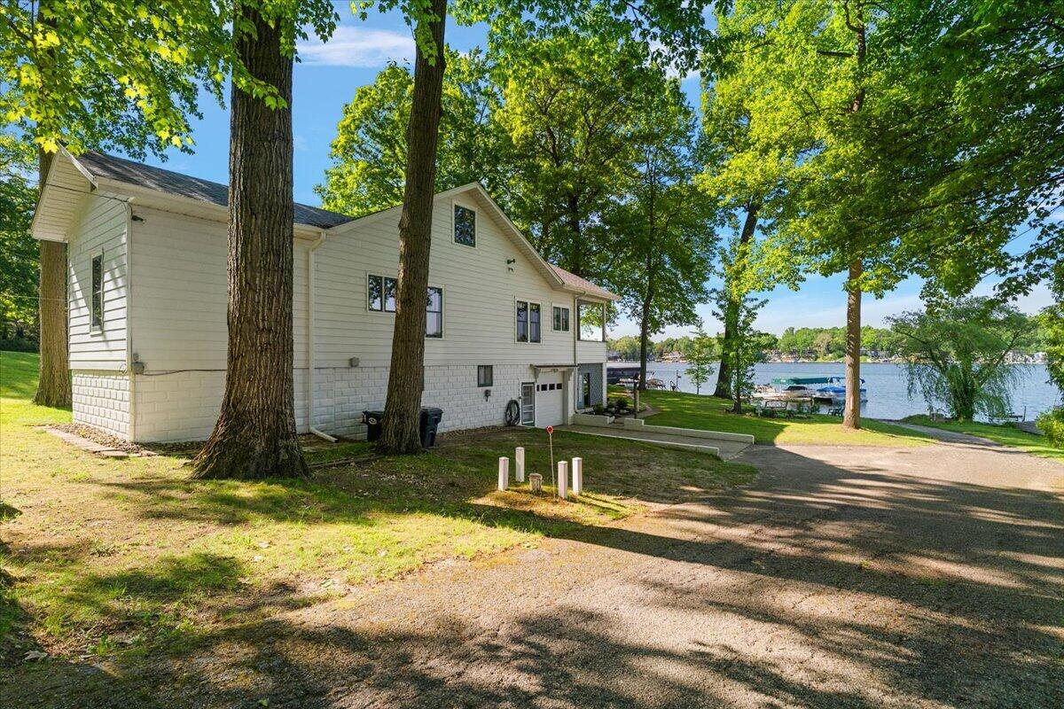 66666 95th Avenue Dowagiac MI 49047