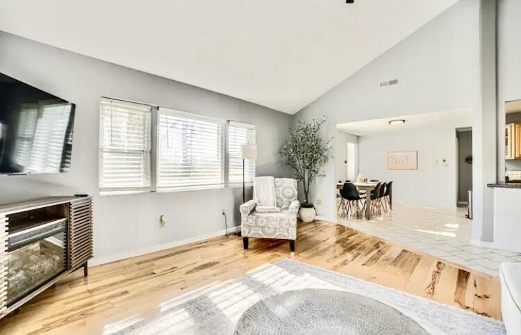 4328 Fikes Road Benton Harbor MI 49022