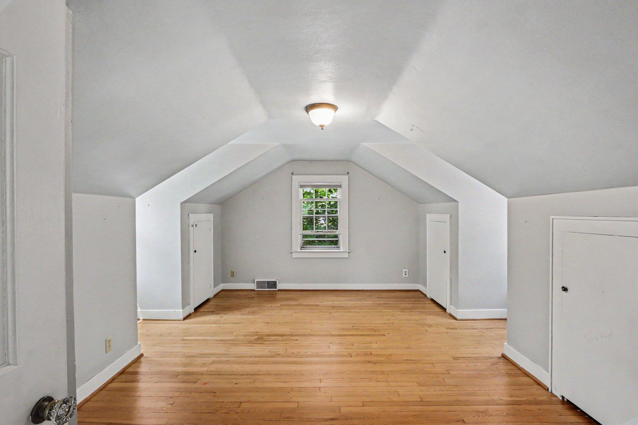 2126 Benjamin Avenue Kalamazoo MI 49008