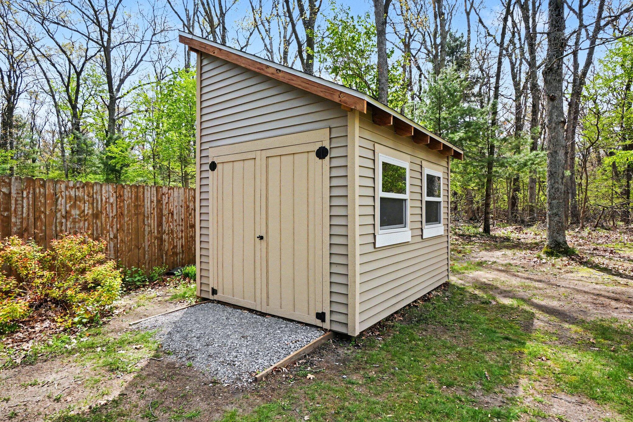 15868 Forest Side Drive Grand Haven MI 49417