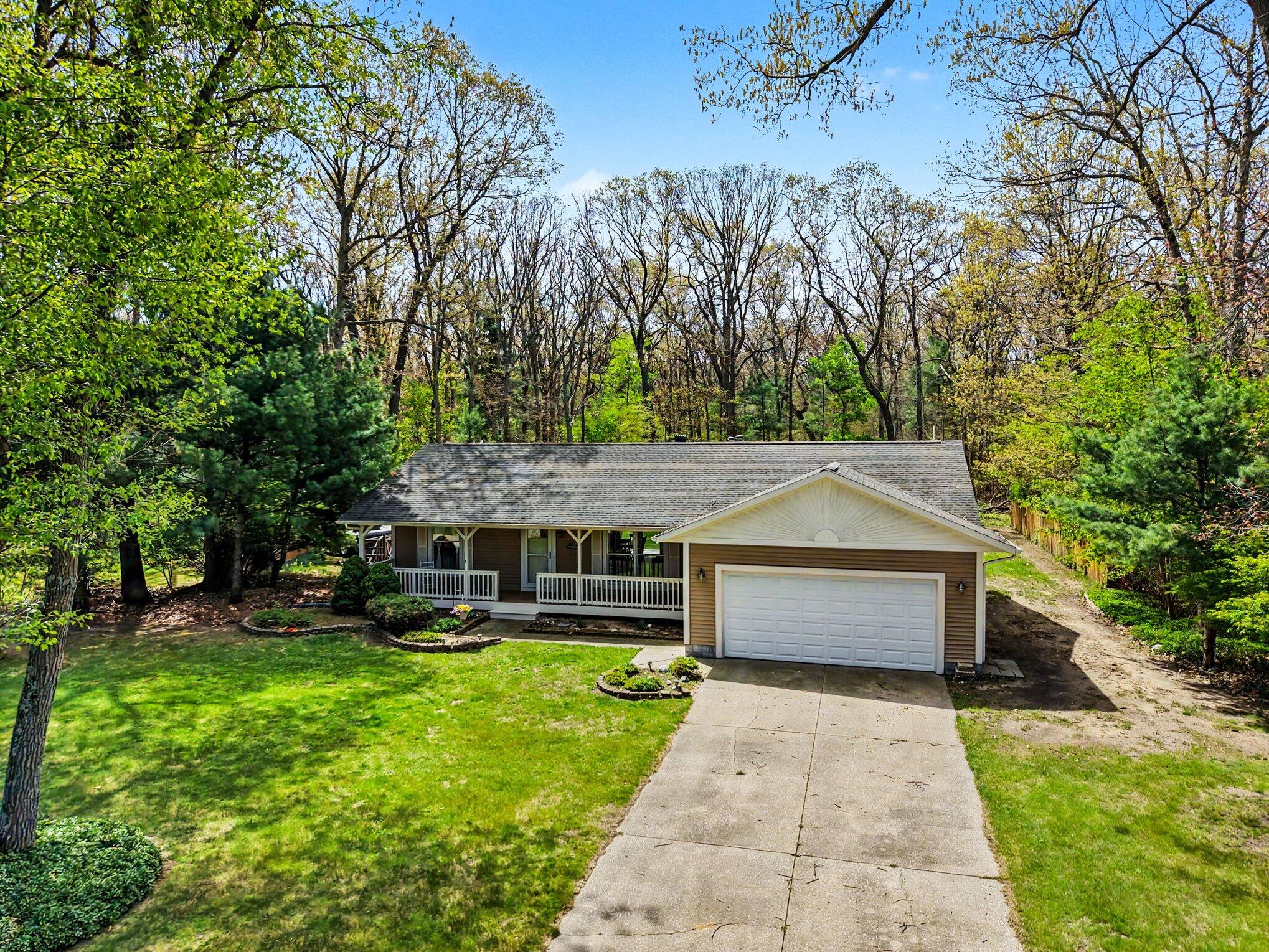 15868 Forest Side Drive Grand Haven MI 49417