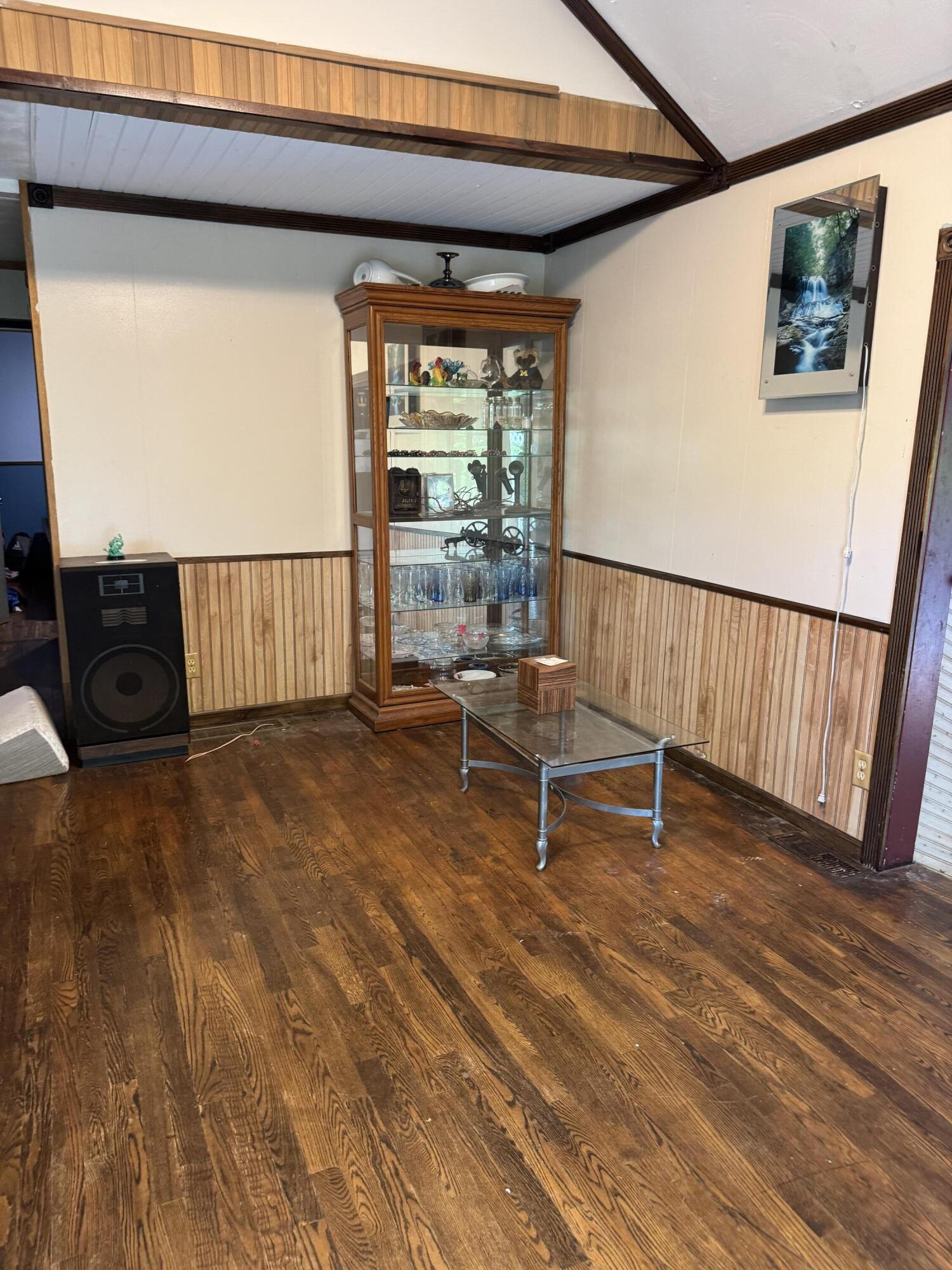 52985 Twin Lakeview Drive Dowagiac MI 49047
