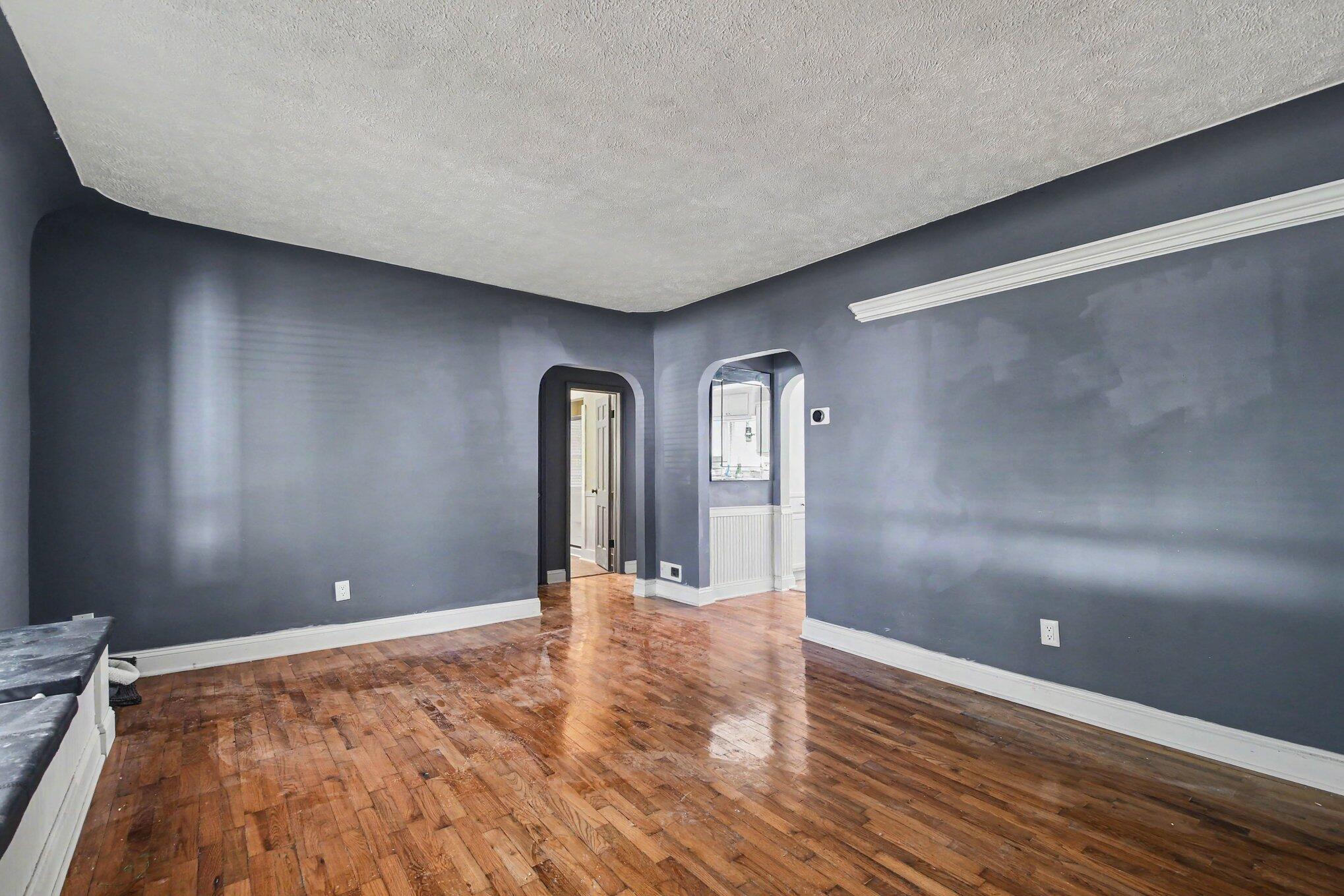 532 Clayton Avenue NW Grand Rapids MI 49534