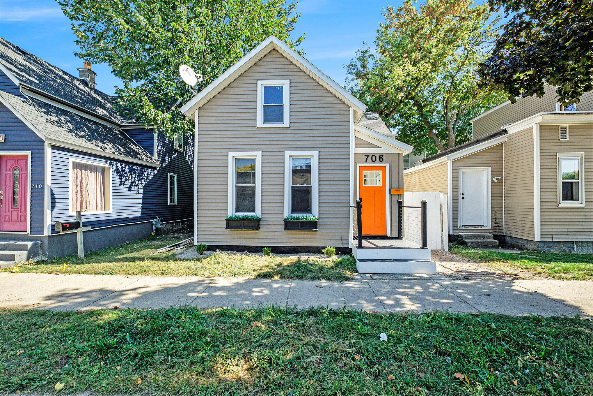 706 Alpine Avenue NW Grand Rapids MI 49504