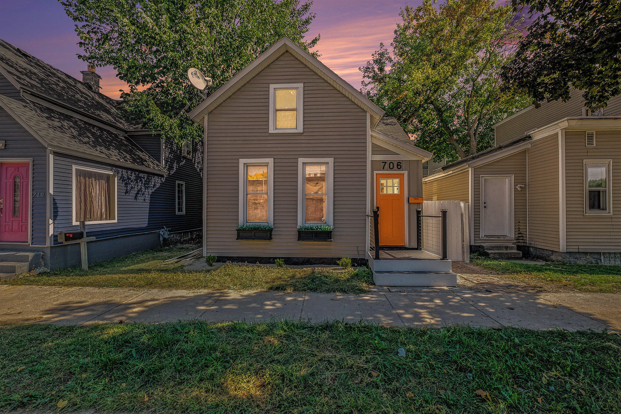 706 Alpine Avenue NW Grand Rapids MI 49504