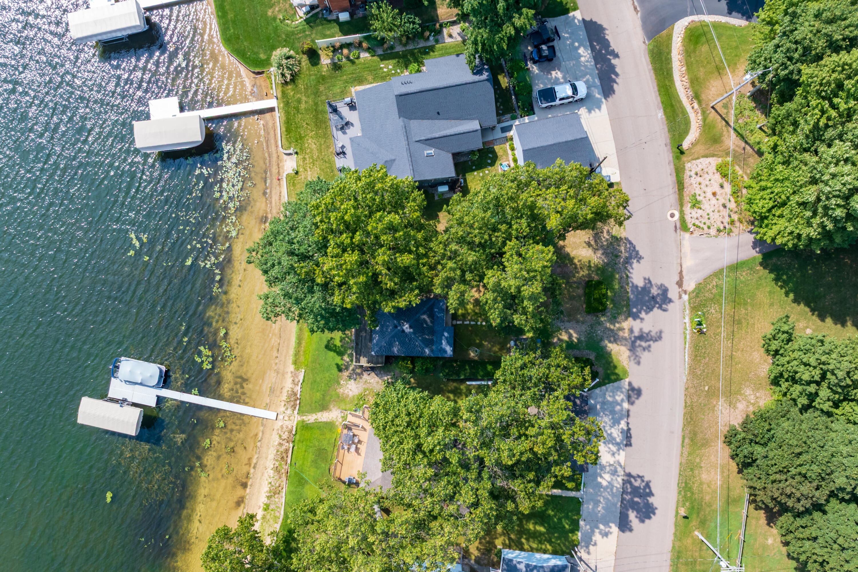 1078 N Eagle Lake Drive Kalamazoo MI 49009