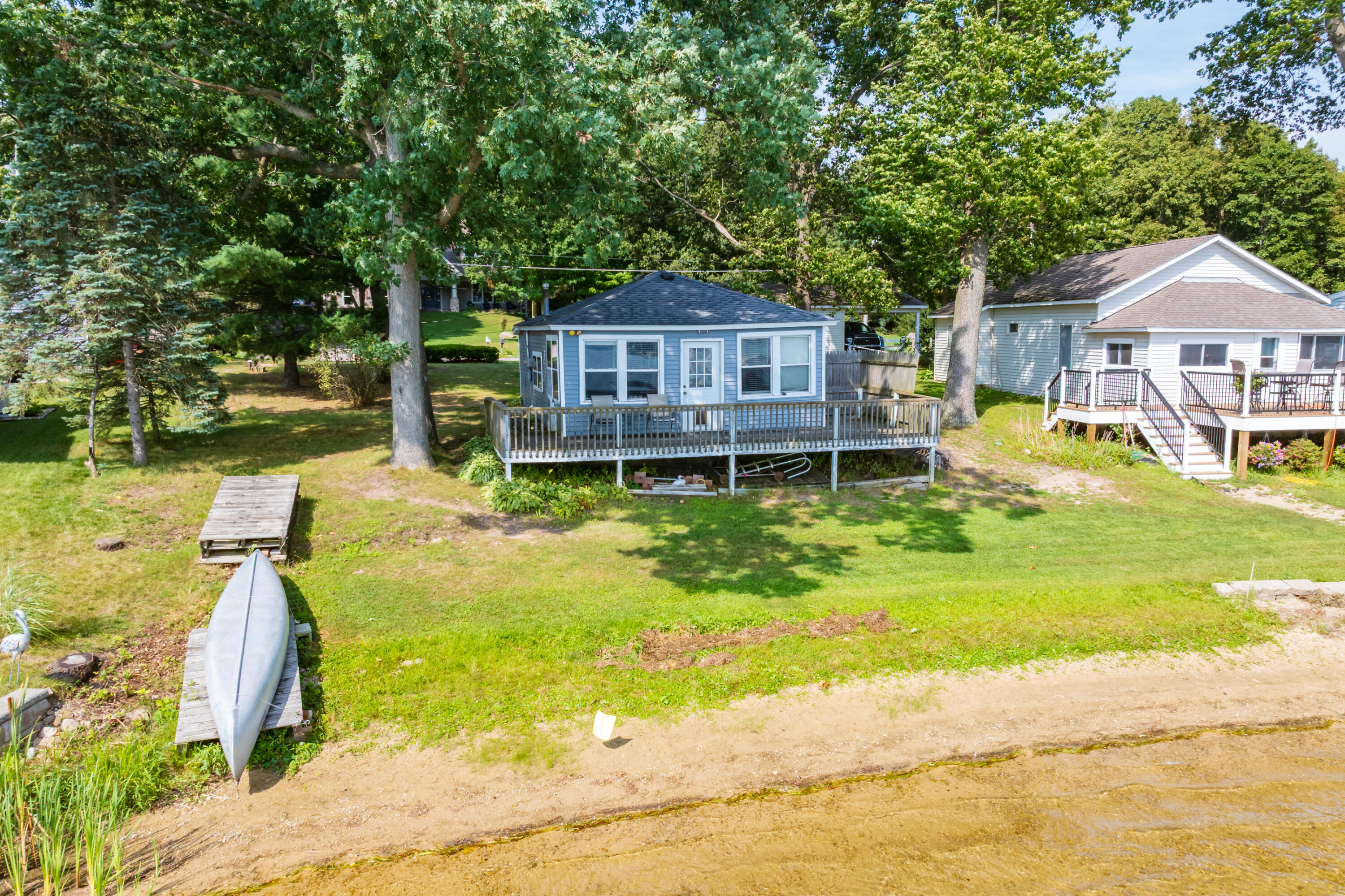1078 N Eagle Lake Drive Kalamazoo MI 49009